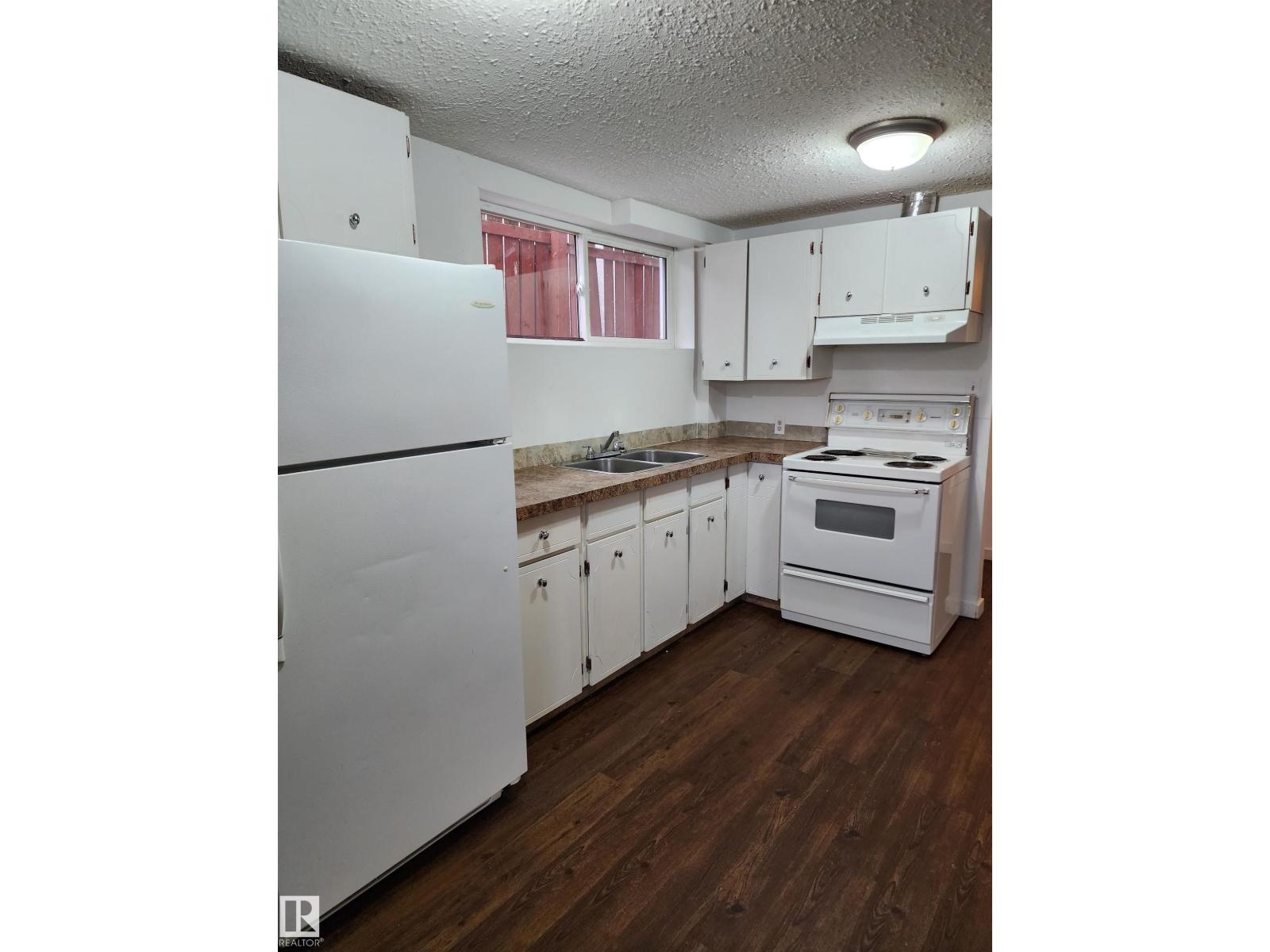 10219a 155 St Nw Property Photo 15