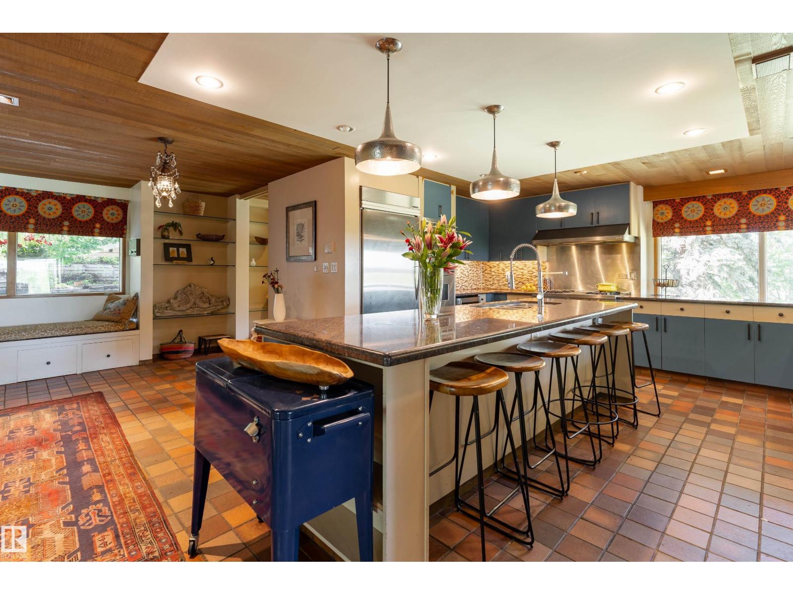 20211 9 Av Sw Property Photo 9