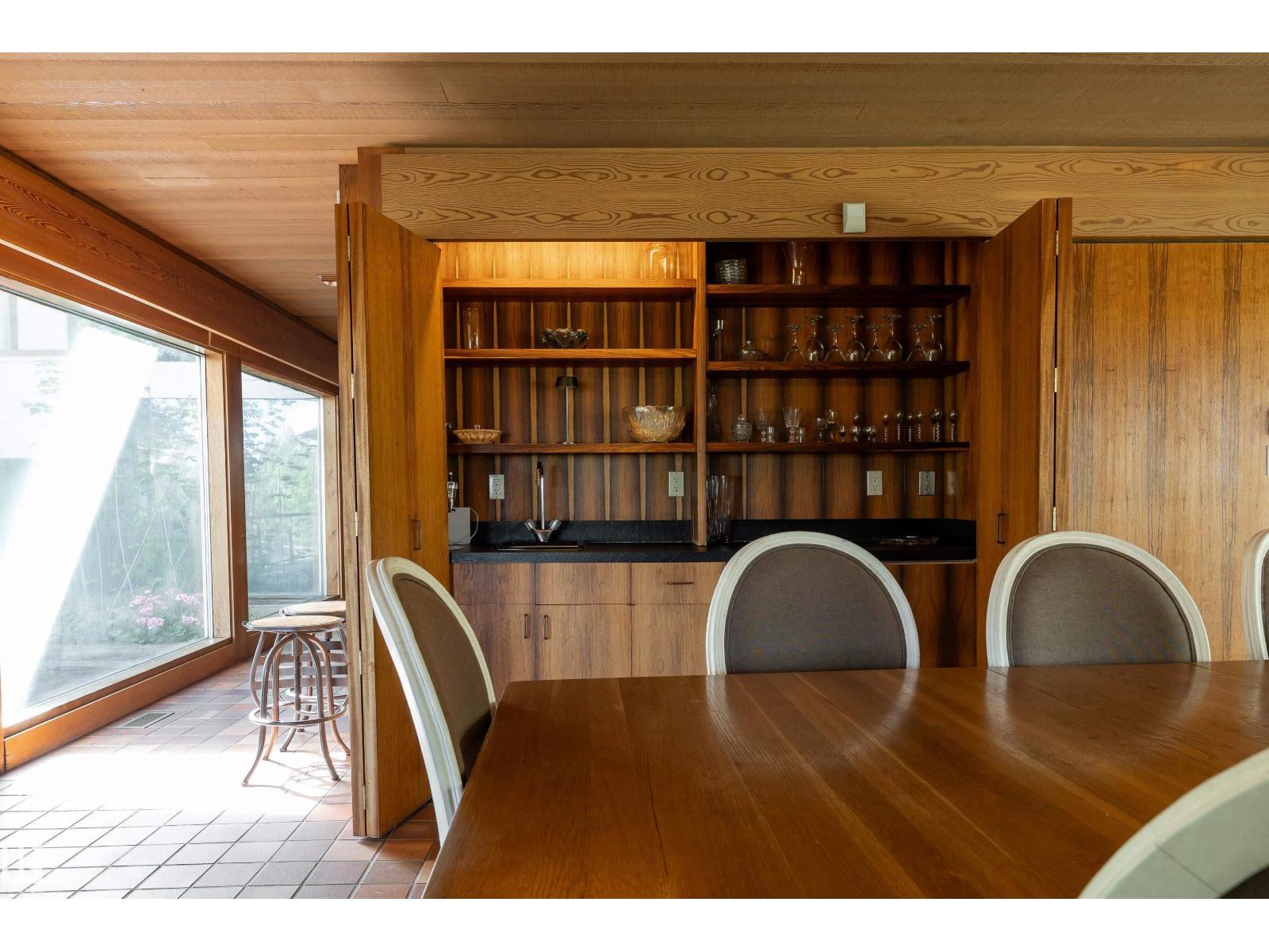 20211 9 Av Sw Property Photo 13