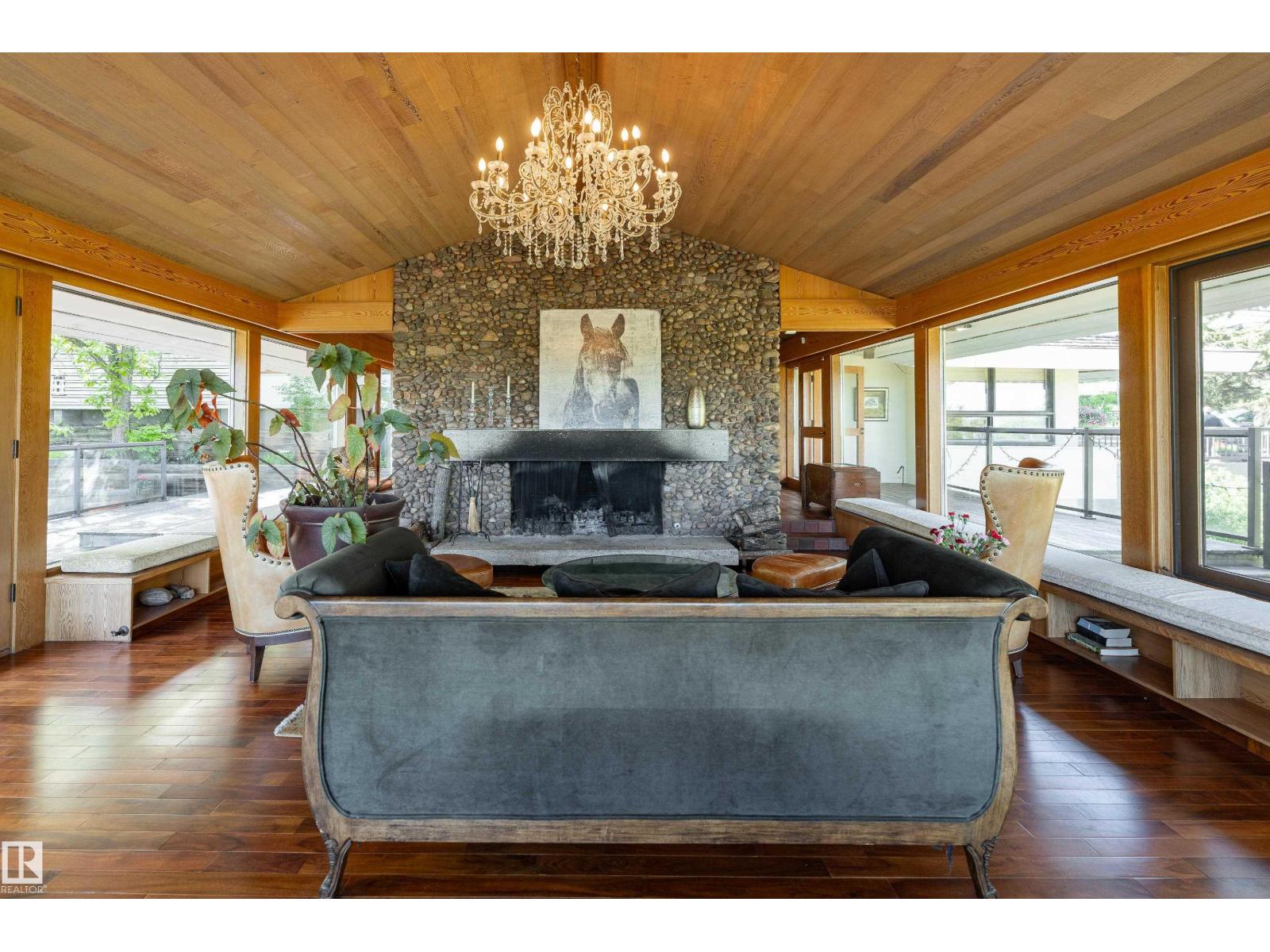 20211 9 Av Sw Property Photo 16