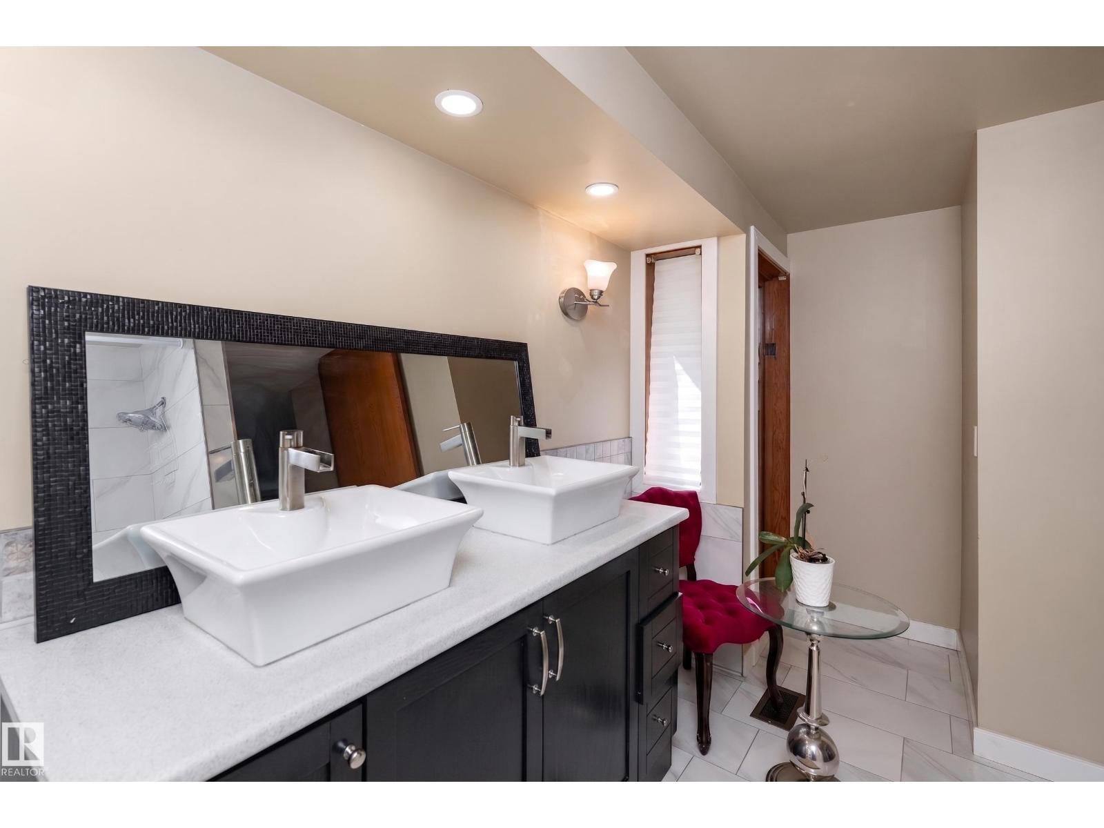 20211 9 Av Sw Property Photo 29
