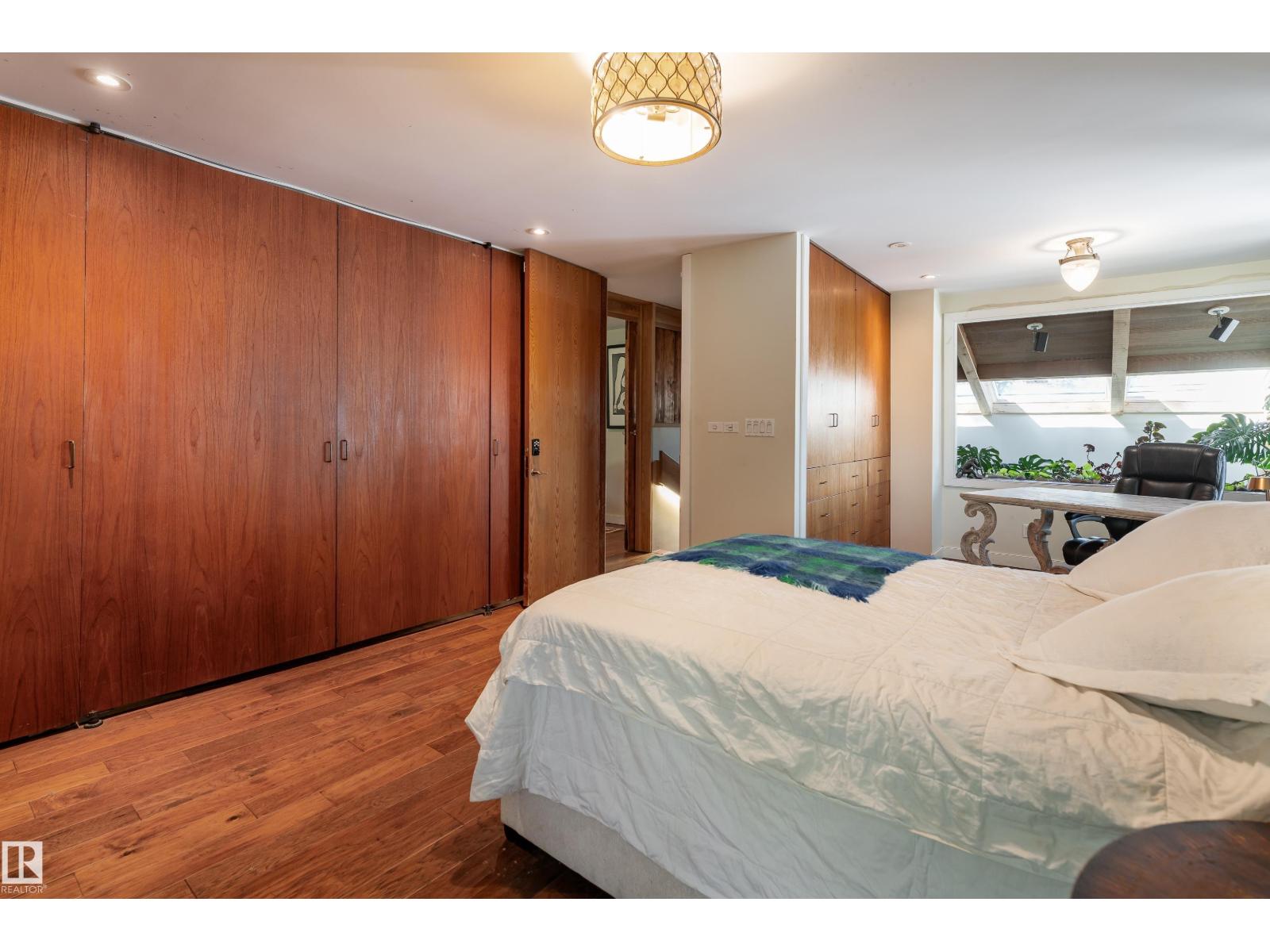 20211 9 Av Sw Property Photo 32