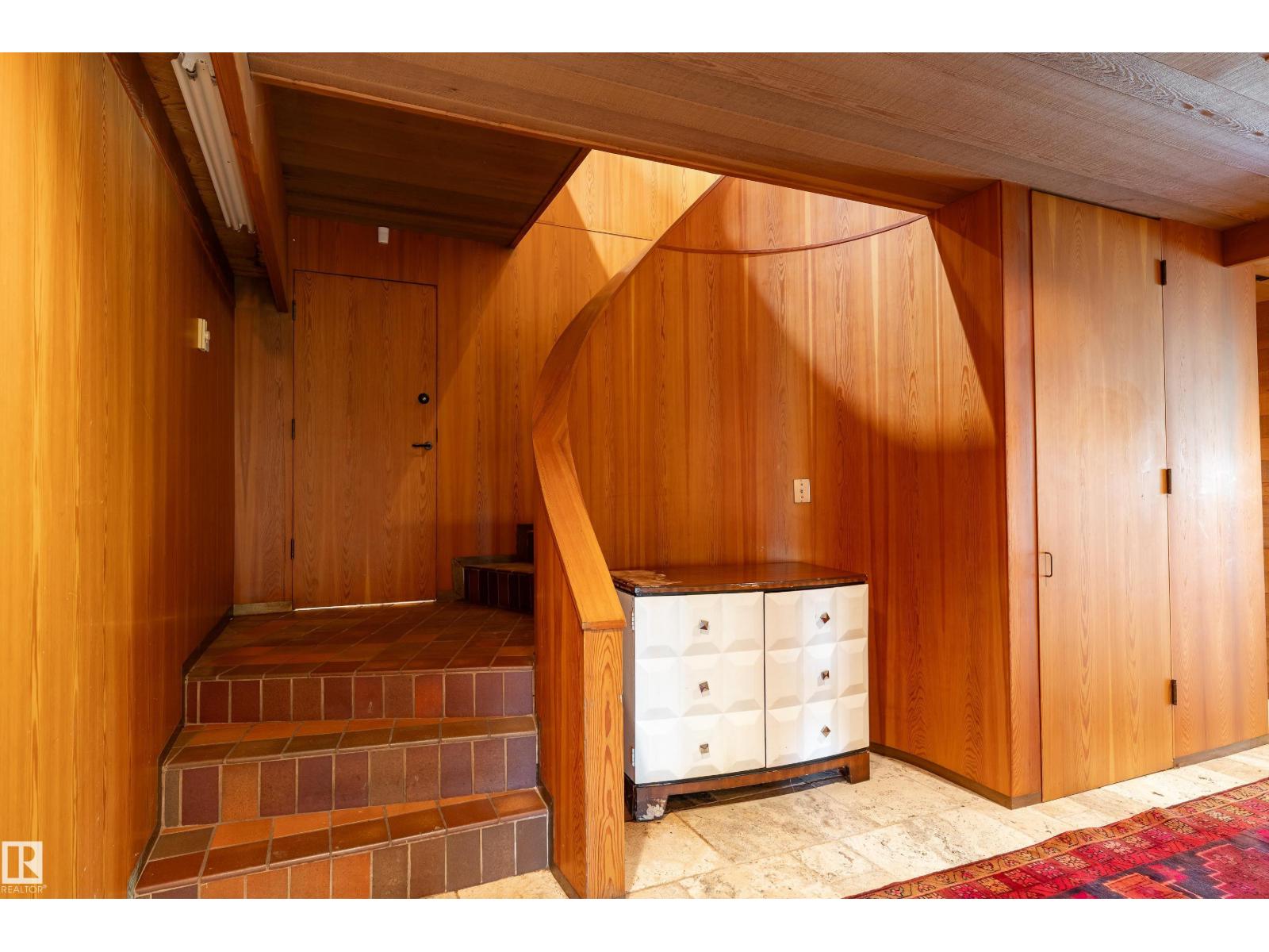 20211 9 Av Sw Property Photo 38