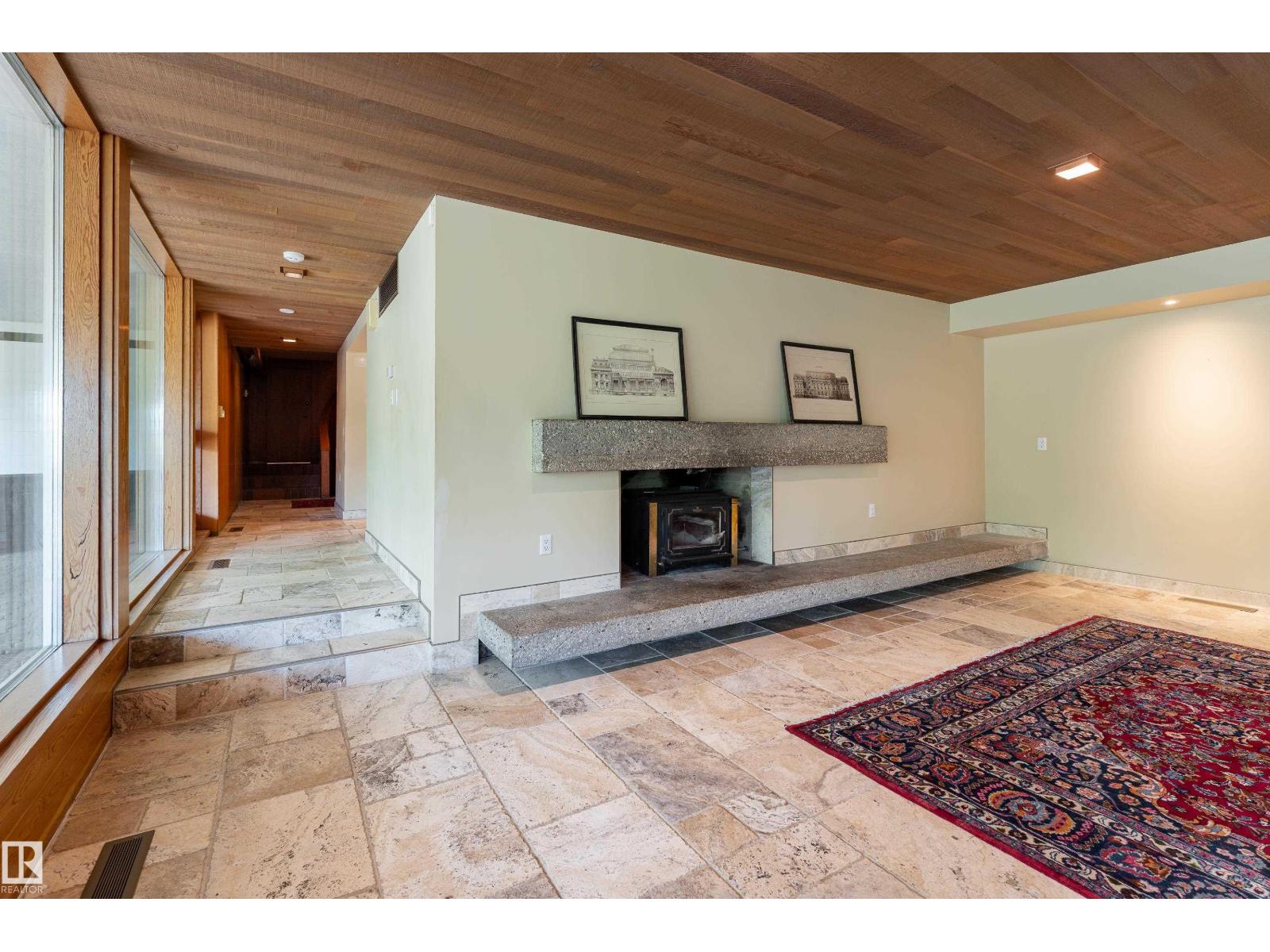 20211 9 Av Sw Property Photo 41