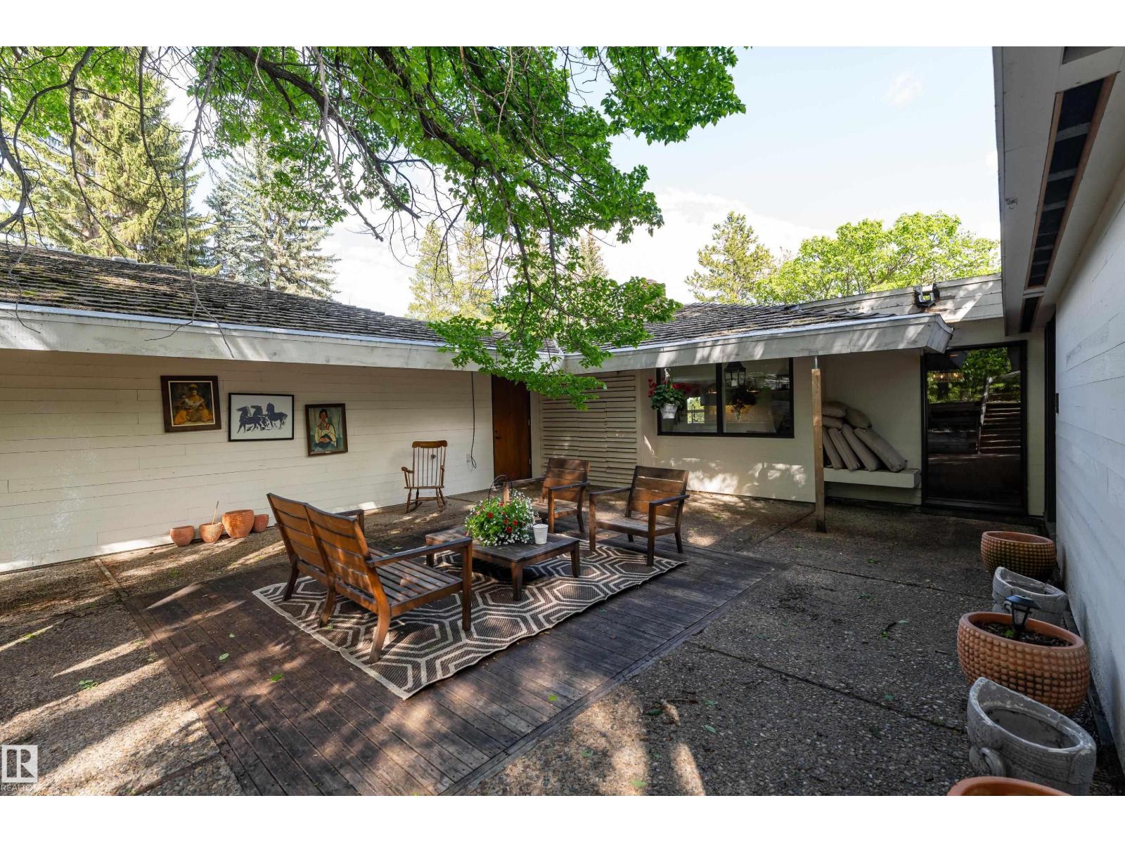 20211 9 Av Sw Property Photo 60
