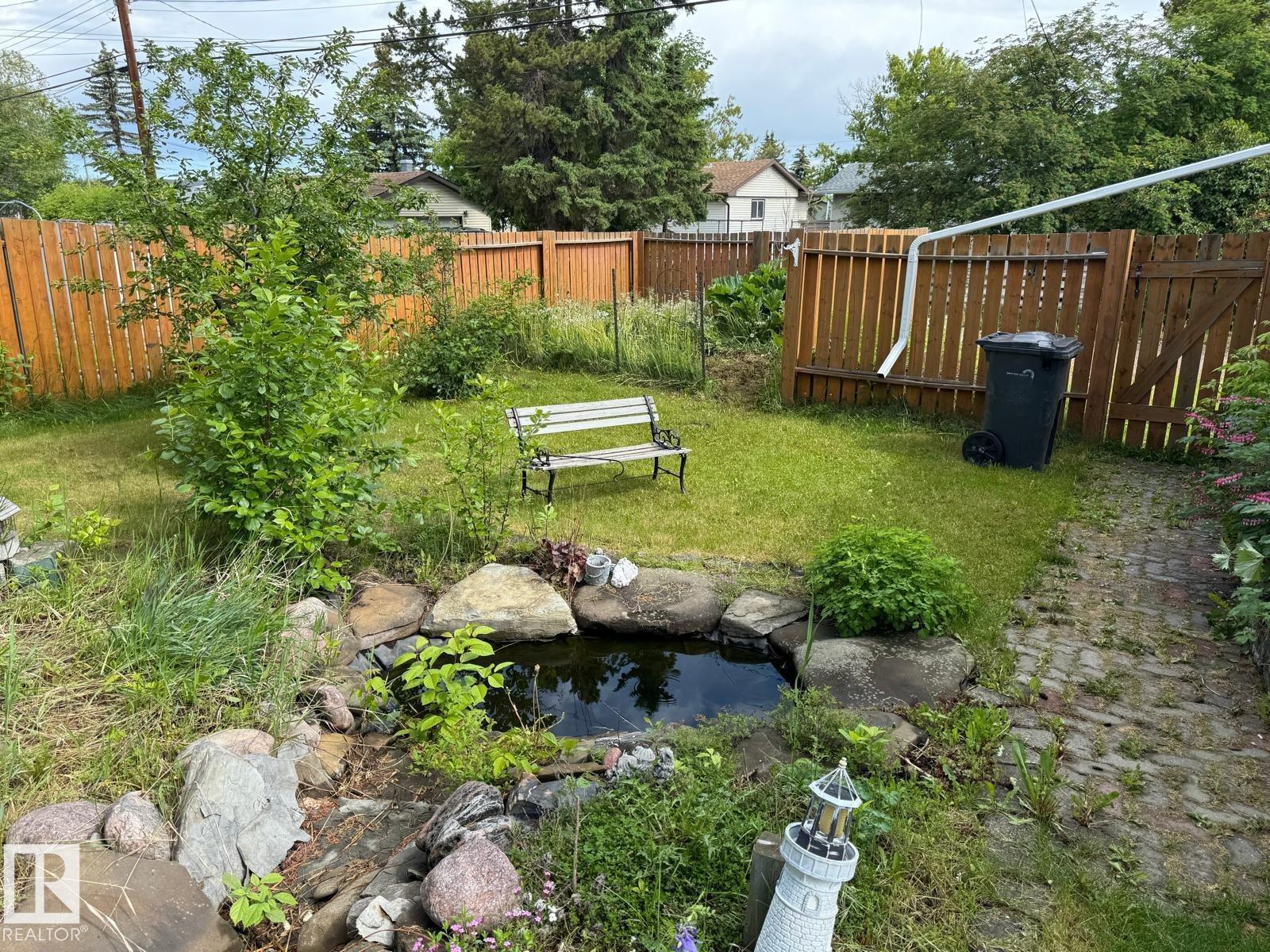 5093 45 St Property Photo 30