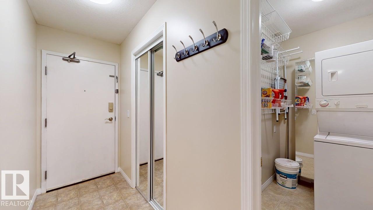#201 11408 108 Av Nw Property Photo 3