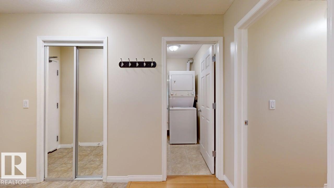 #201 11408 108 Av Nw Property Photo 4