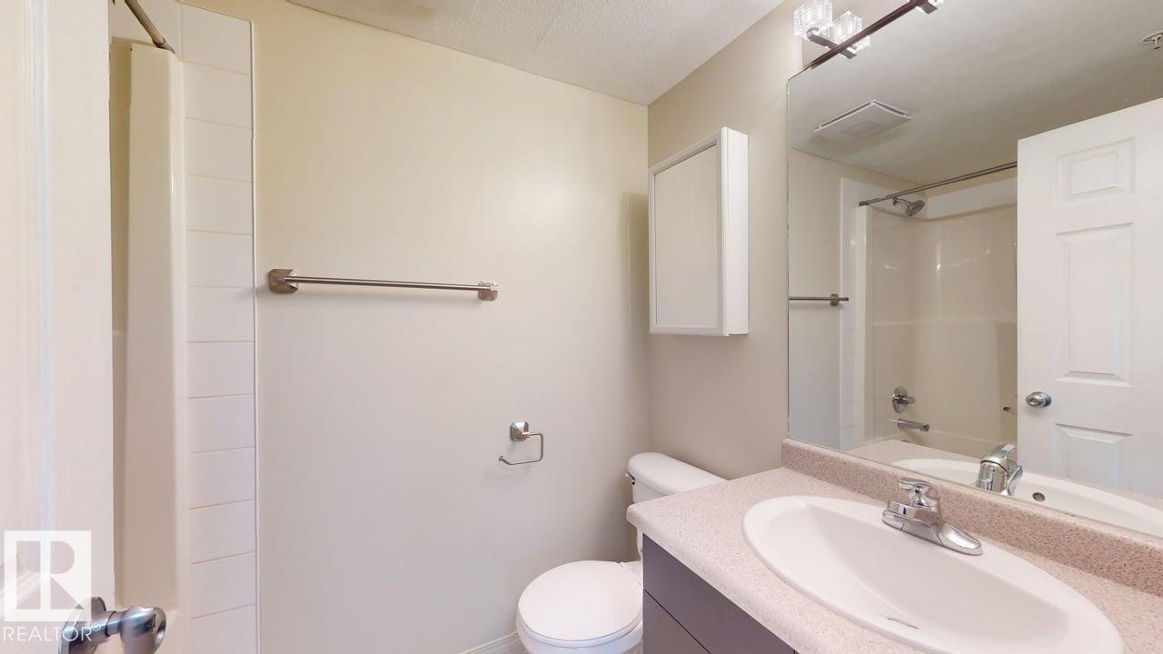 #201 11408 108 Av Nw Property Photo 9