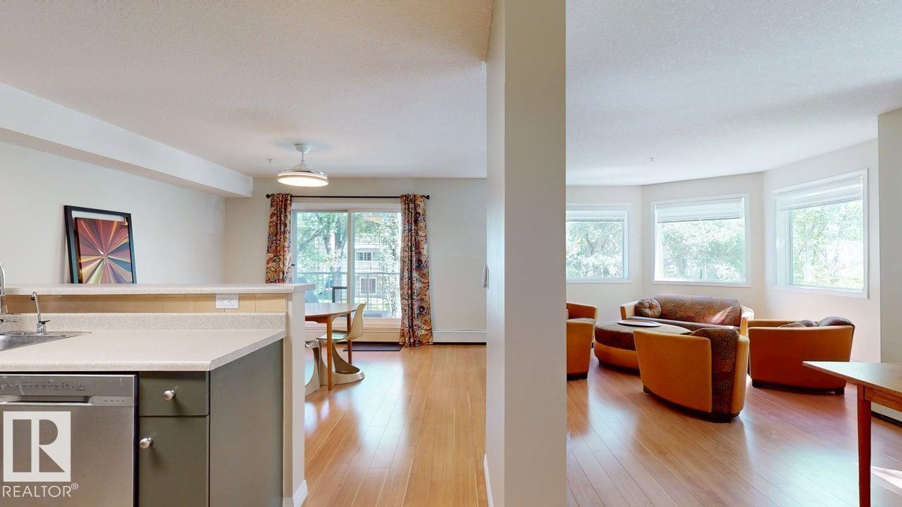 #201 11408 108 Av Nw Property Photo 17
