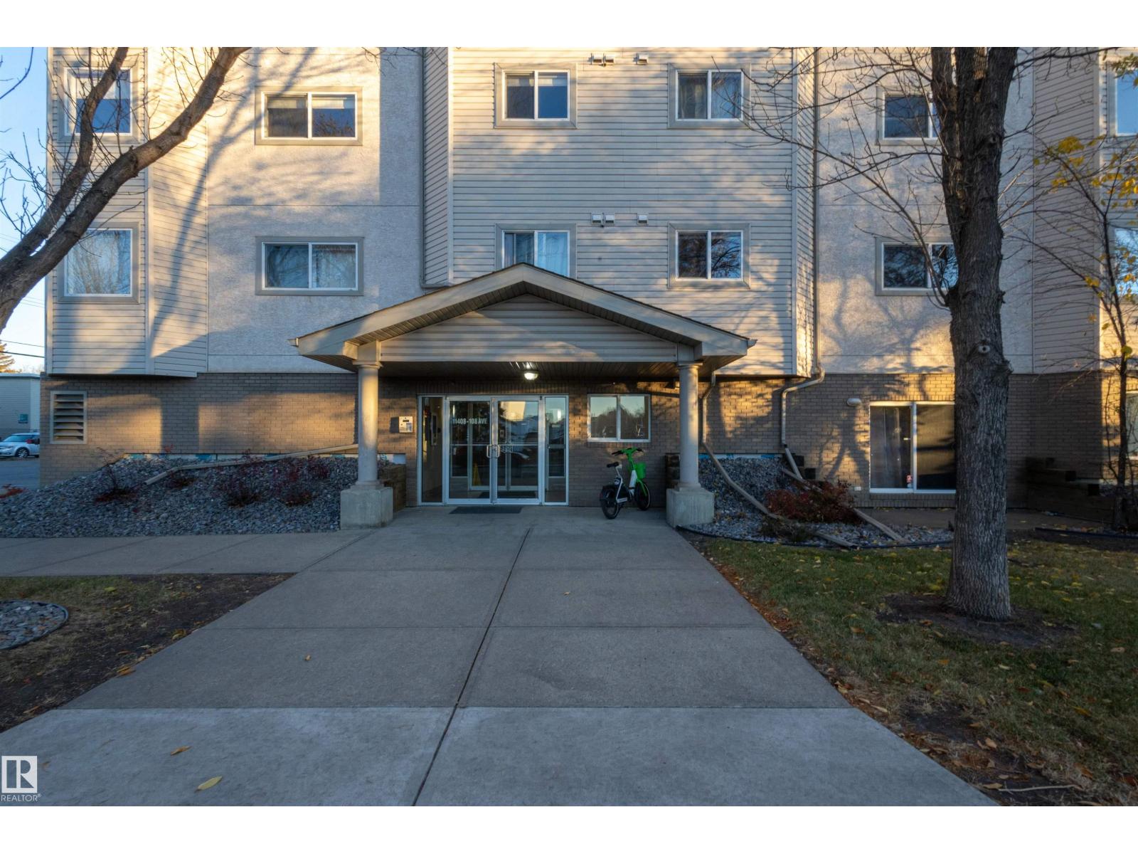 #201 11408 108 Av Nw Property Photo 30