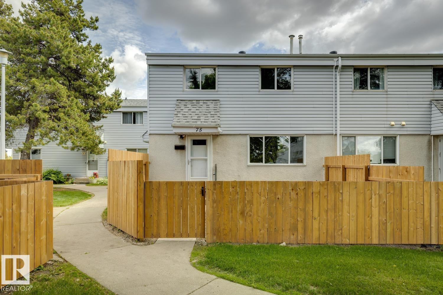 75 MCLEOD PL NW
