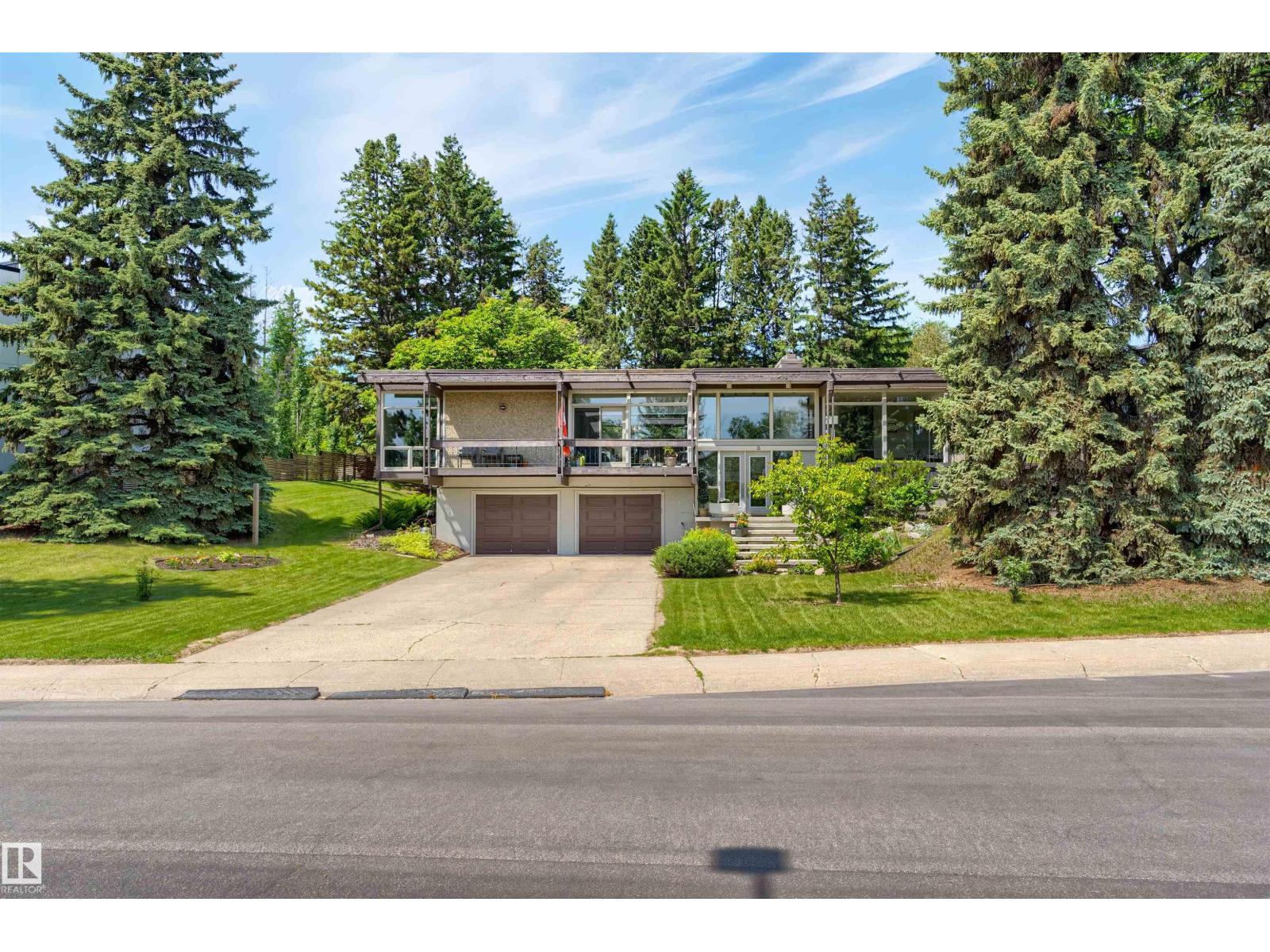 8 Laurier Pl Nw Property Photo 4