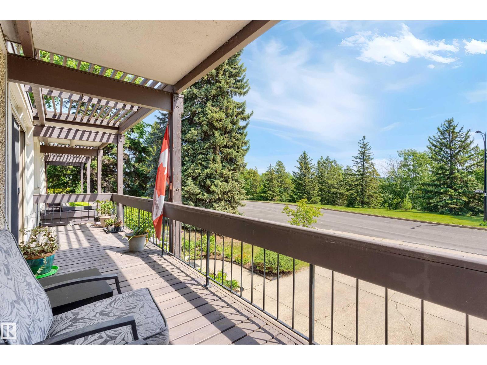 8 Laurier Pl Nw Property Photo 27