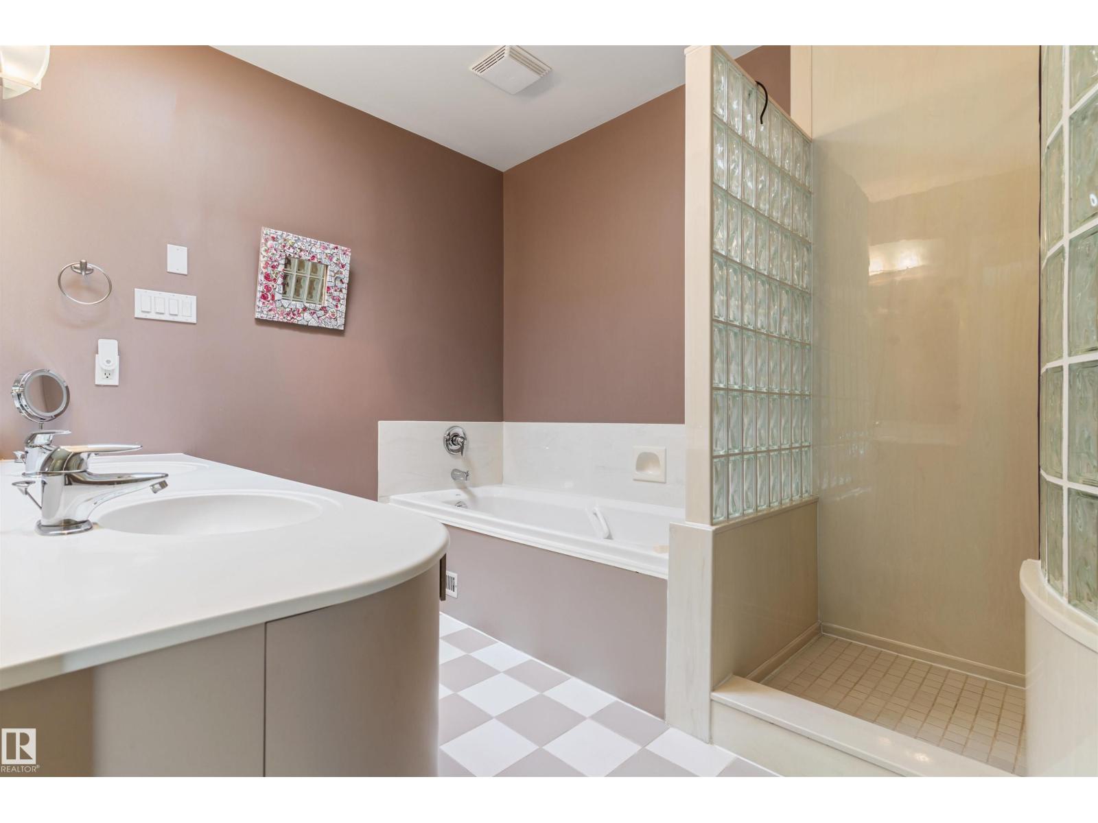8 Laurier Pl Nw Property Photo 32