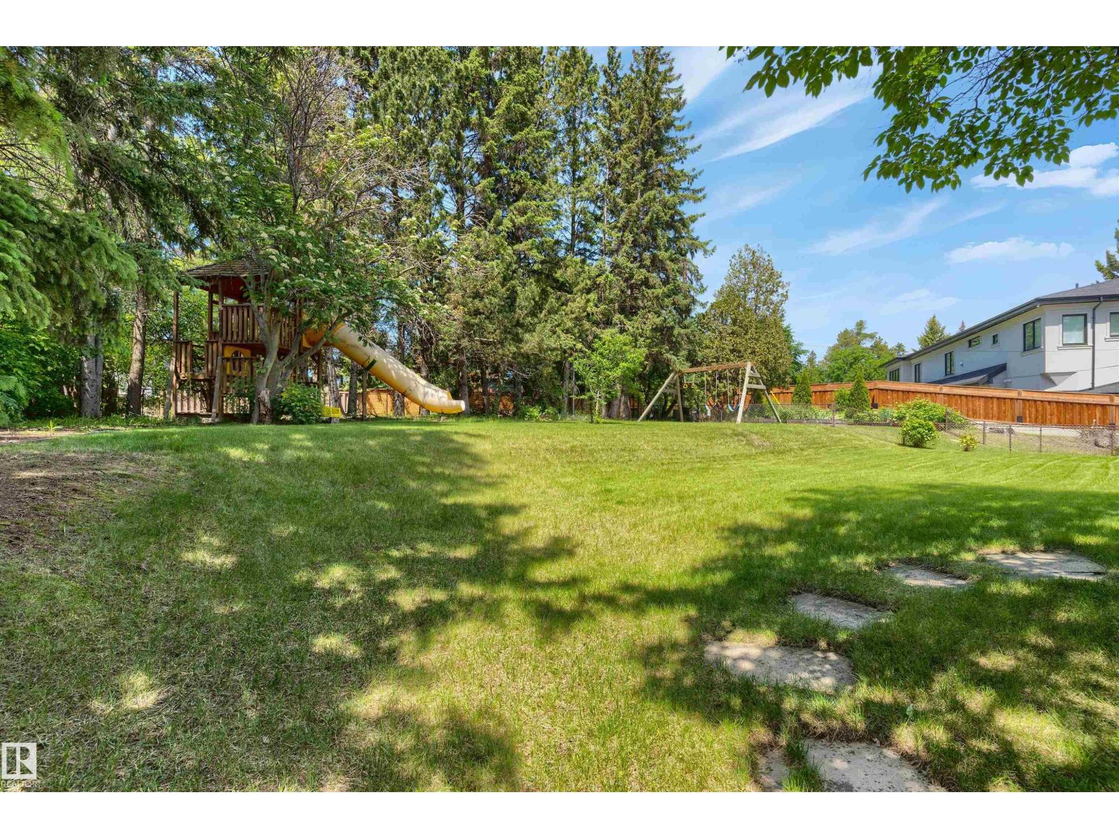 8 Laurier Pl Nw Property Photo 47