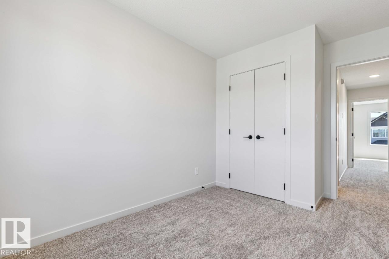 7118 50a Av Property Photo 27