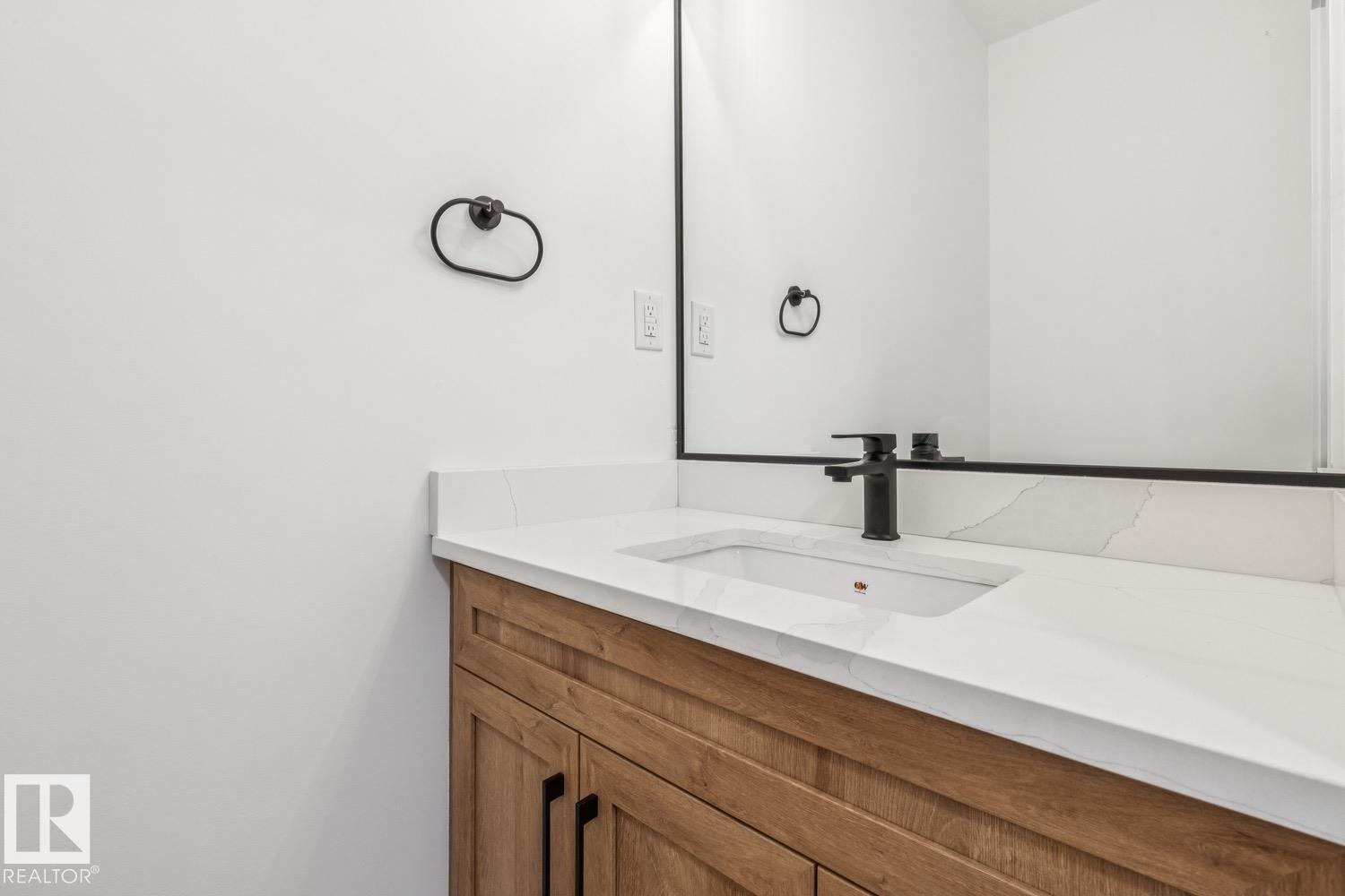 11336 130 St Nw Property Photo 15