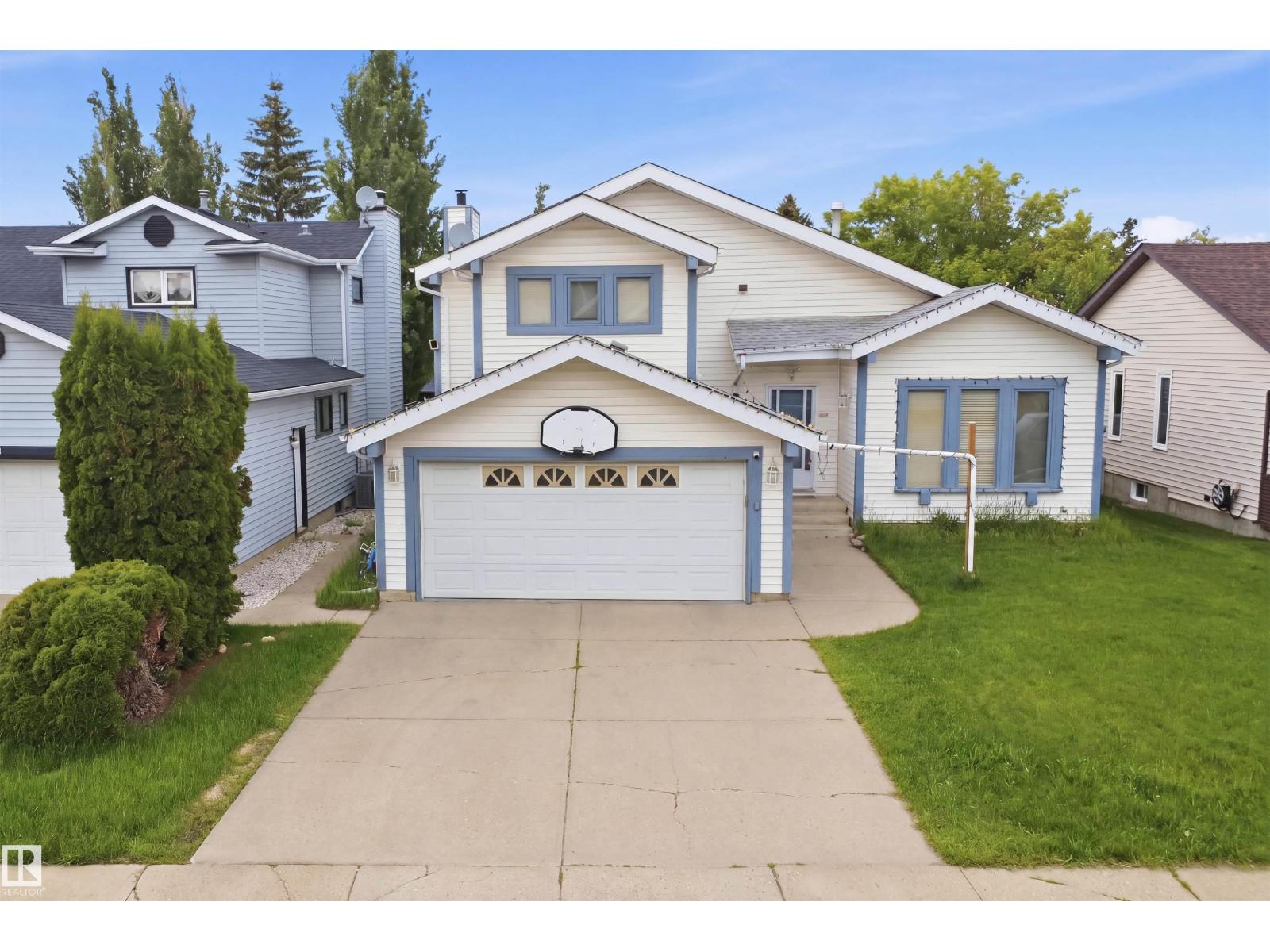 3220 42A AV NW