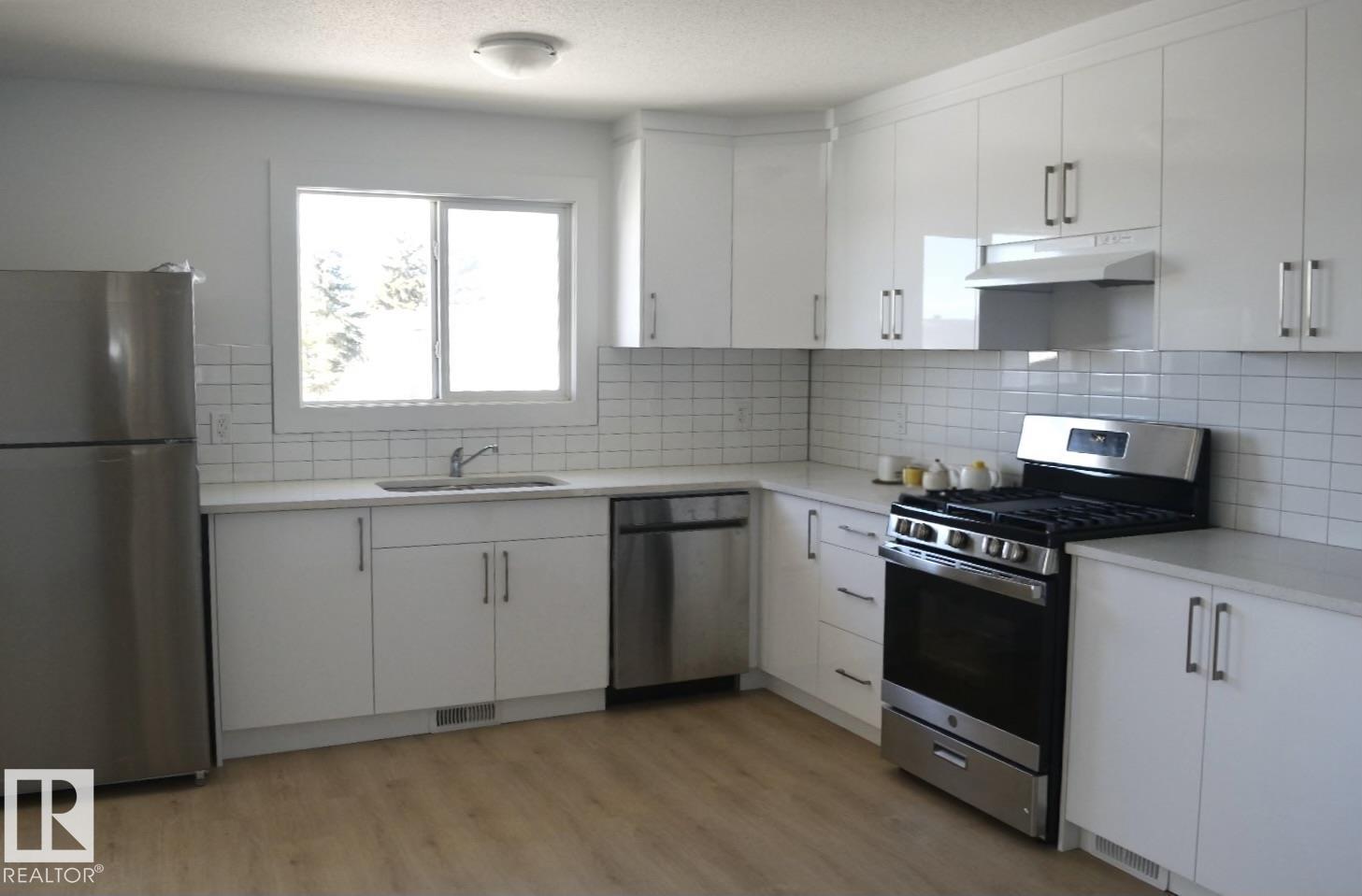 3601 53 Street Property Photo 2