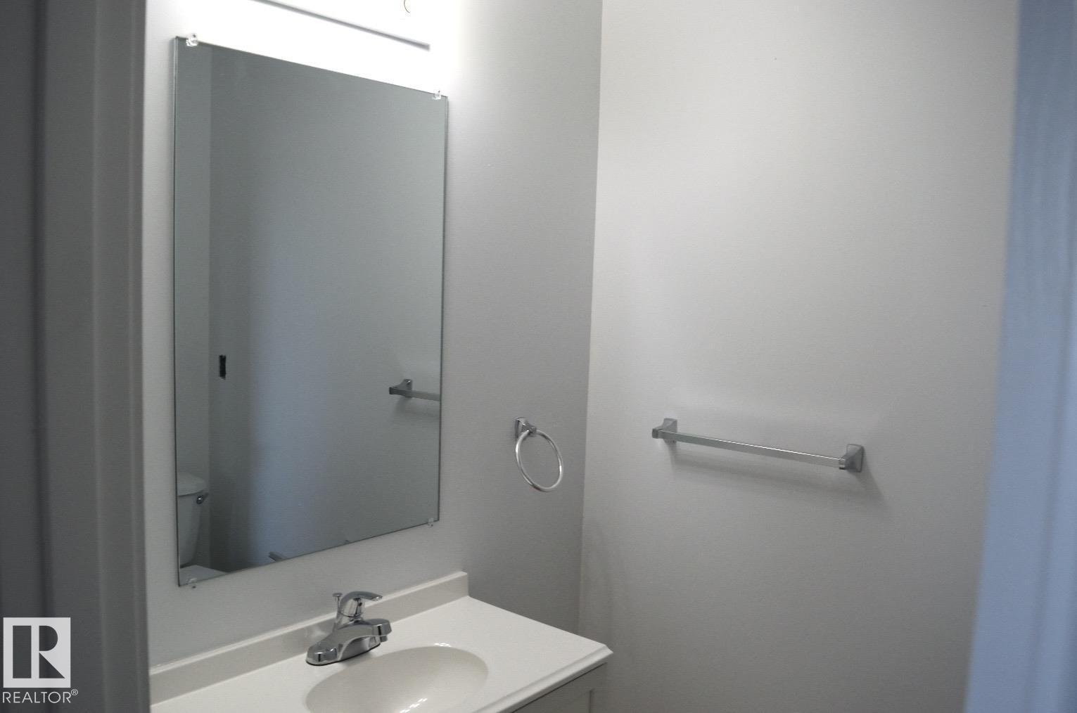 3601 53 Street Property Photo 9