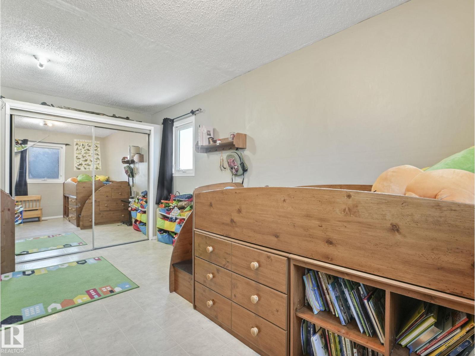 5305 46 St Property Photo 14