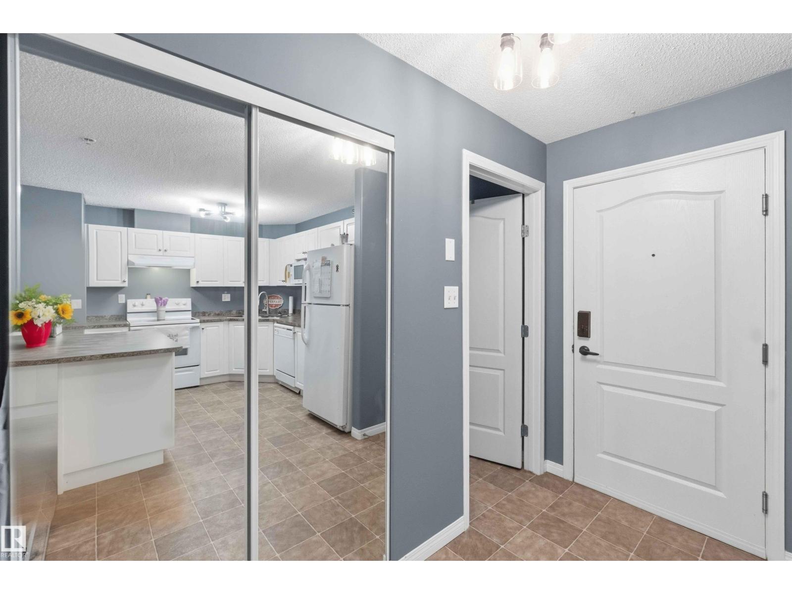 #128 1520 Hammond Gate Nw Property Photo 6