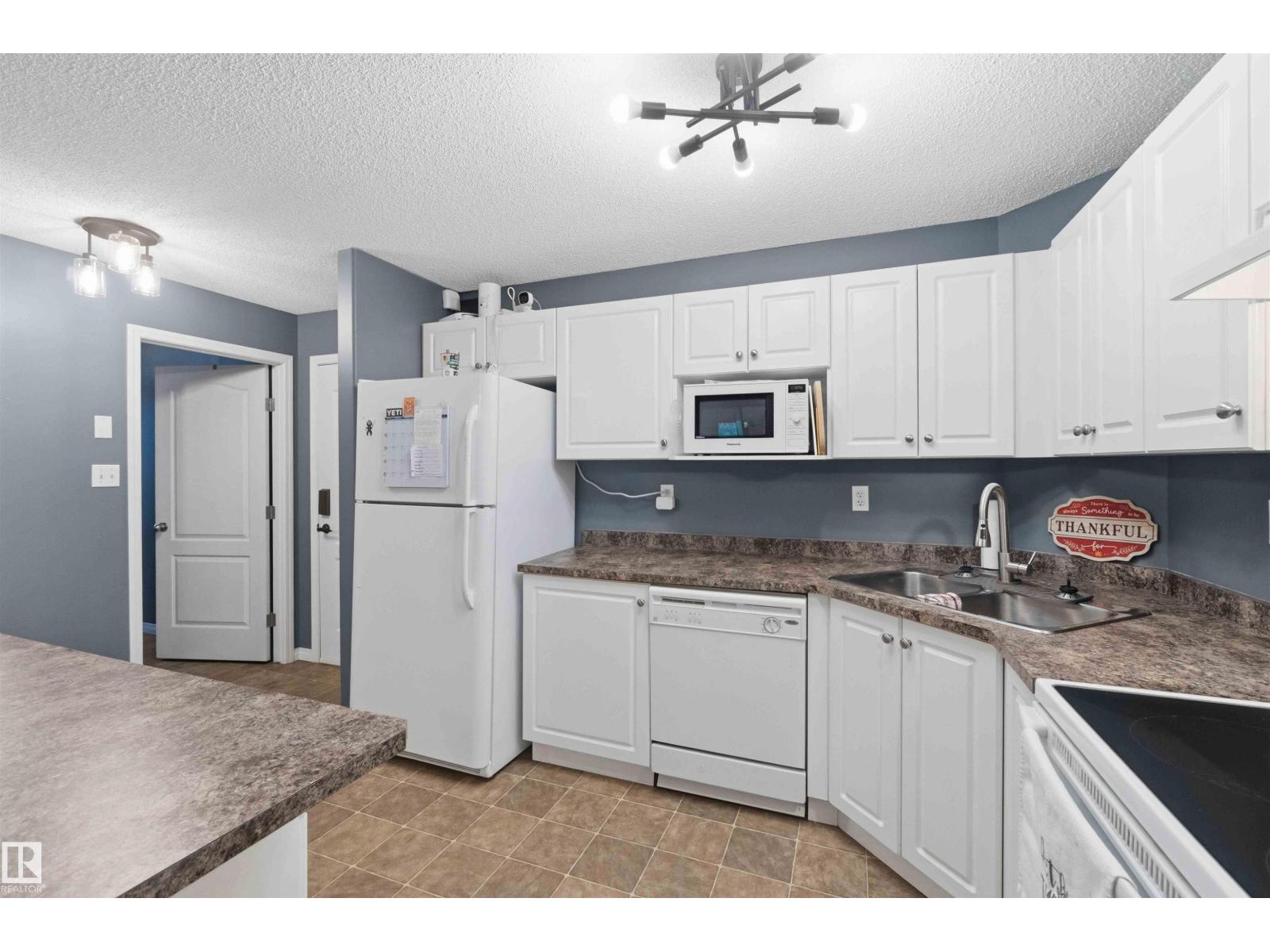 #128 1520 Hammond Gate Nw Property Photo 11