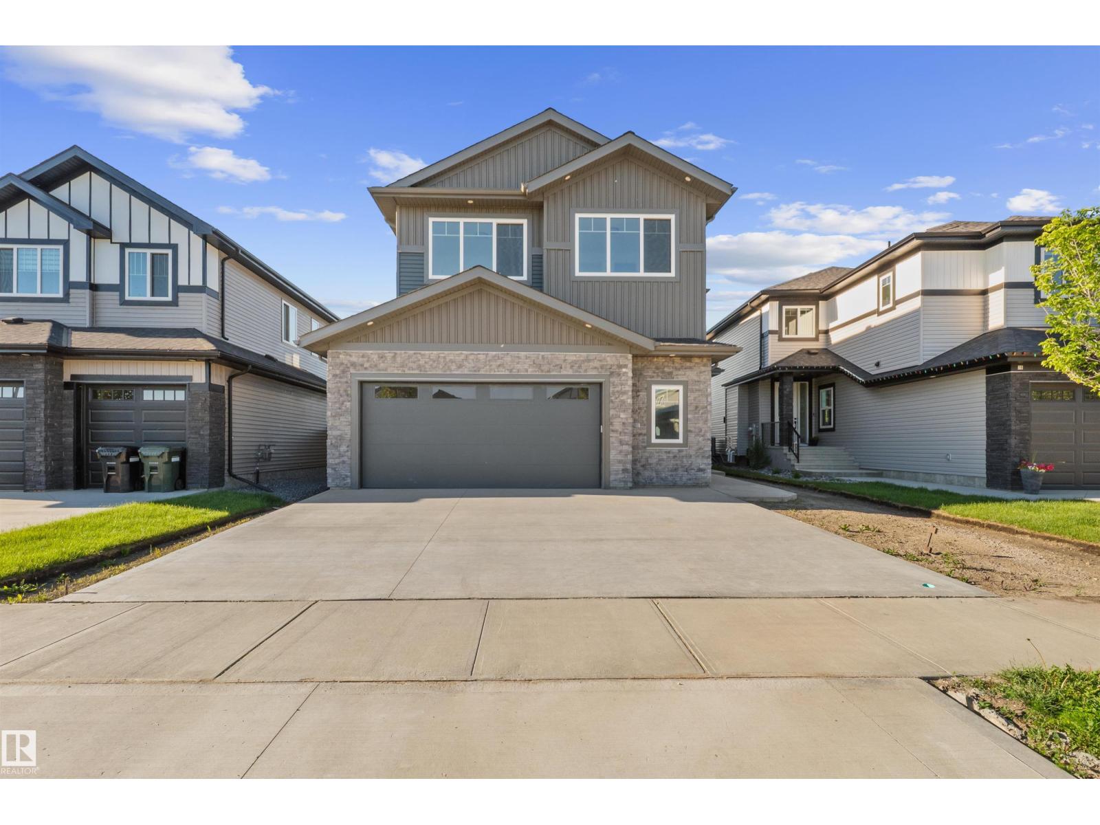 34 Avonlea WY Property Photo 1