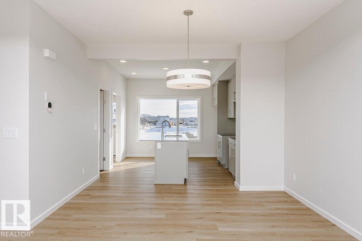 29 Mcleod Av Property Photo 5