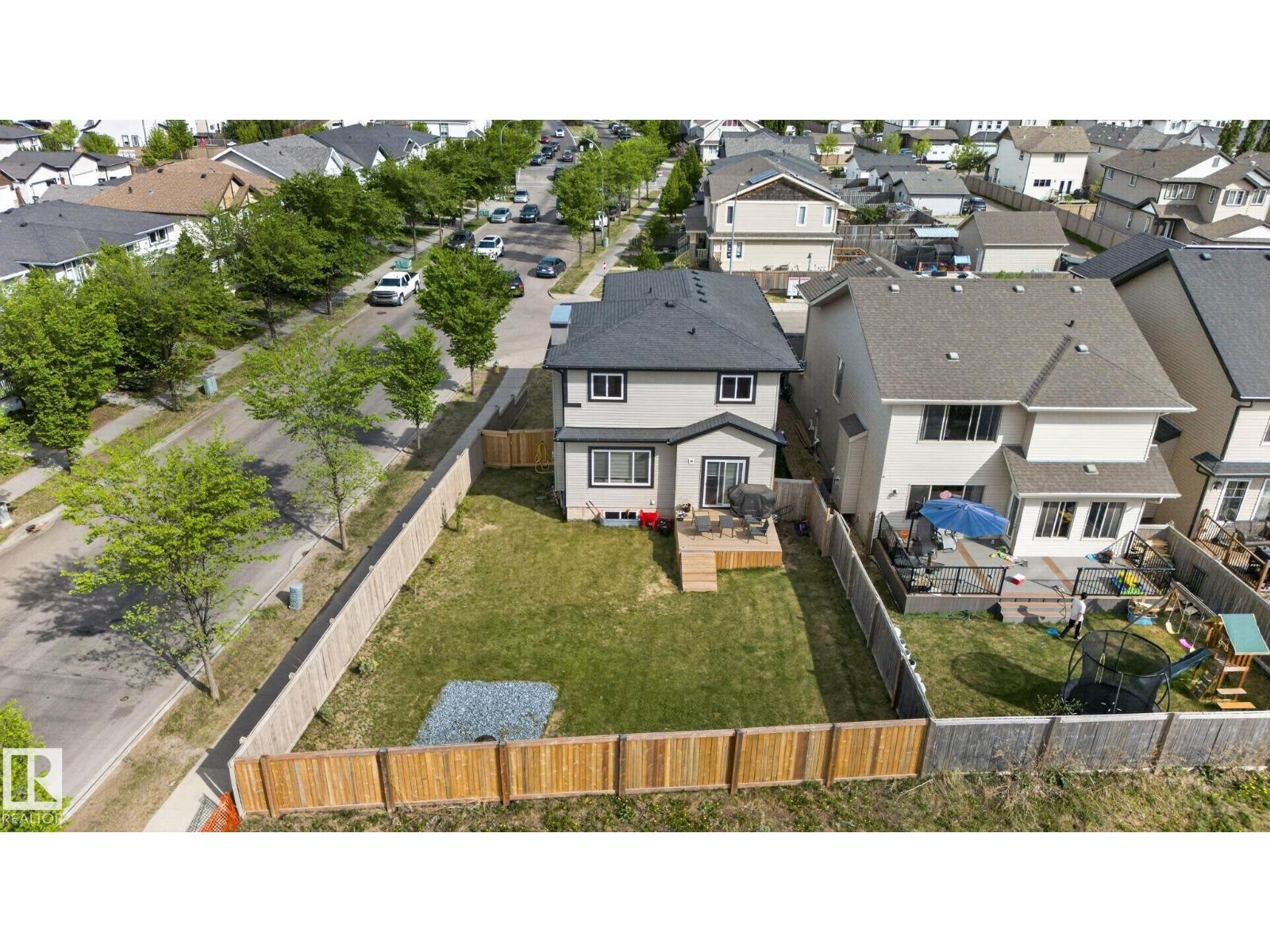 9628 221 St Nw Property Photo 6
