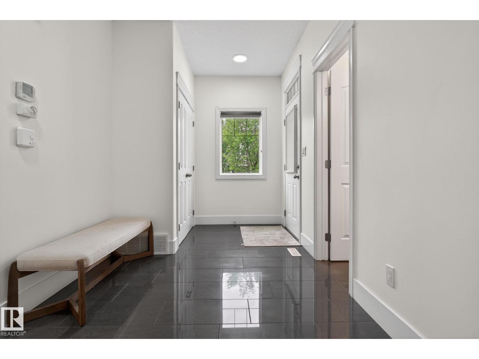 9628 221 St Nw Property Photo 7