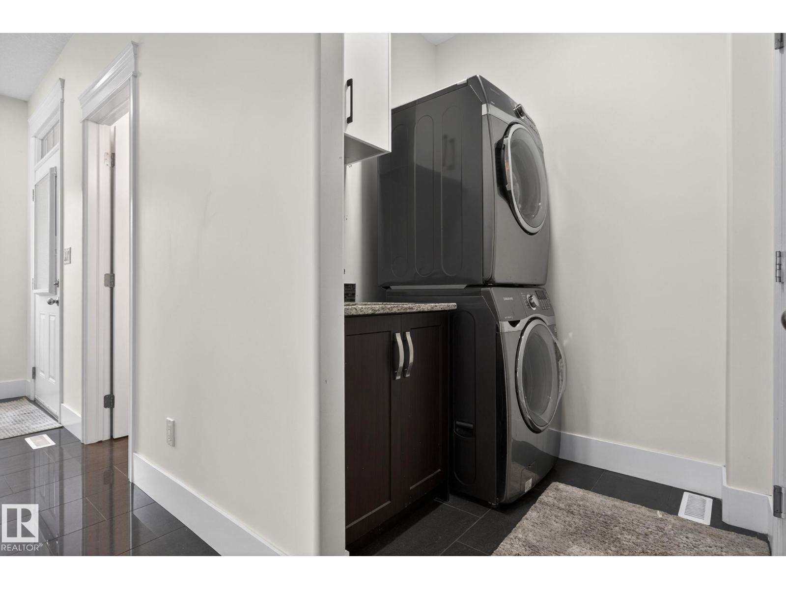 9628 221 St Nw Property Photo 10