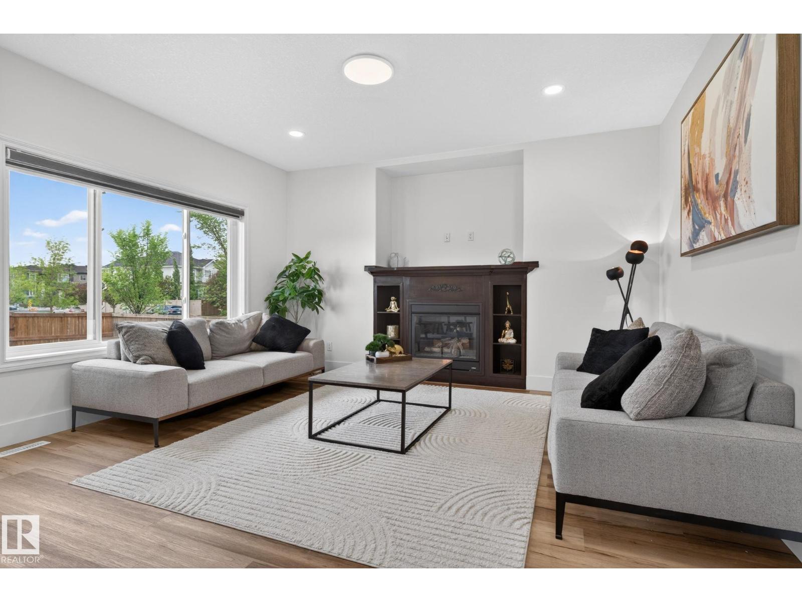 9628 221 St Nw Property Photo 18