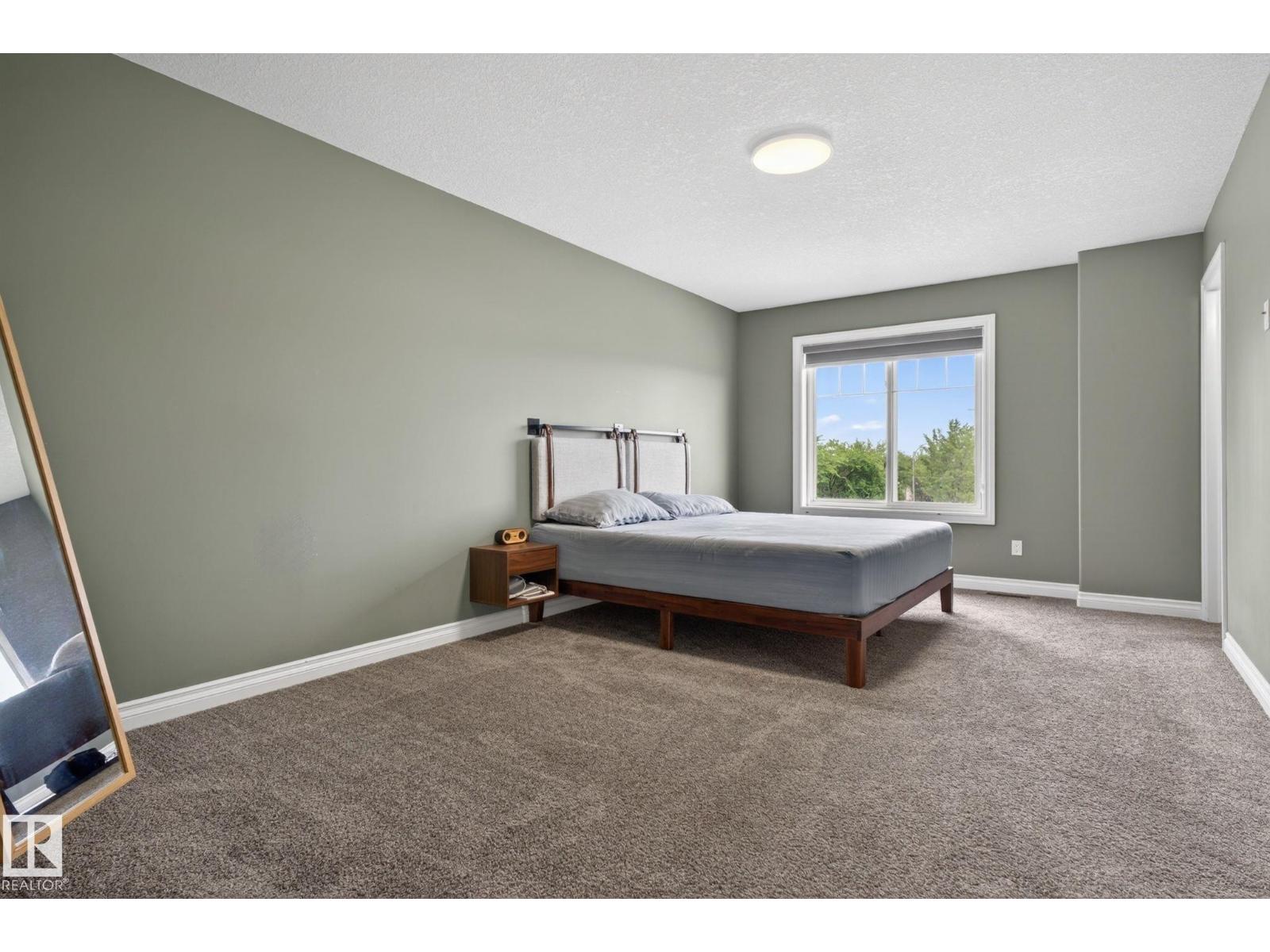 9628 221 St Nw Property Photo 27