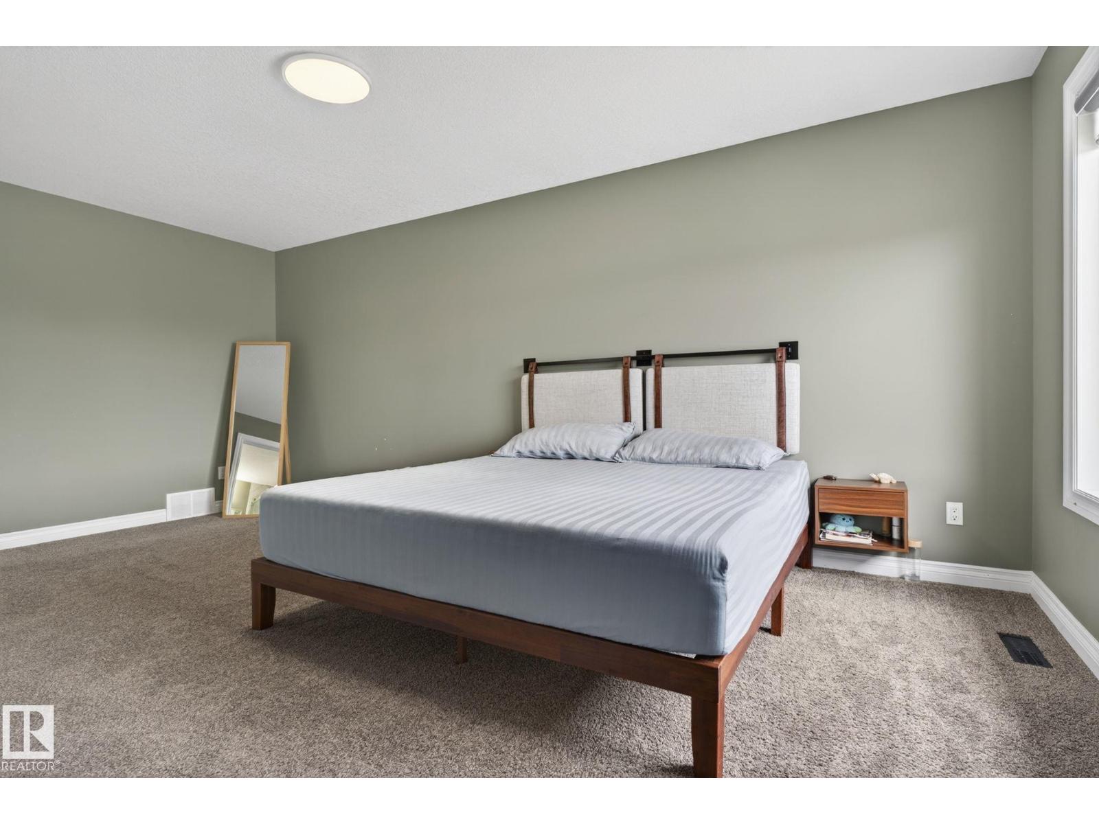 9628 221 St Nw Property Photo 31