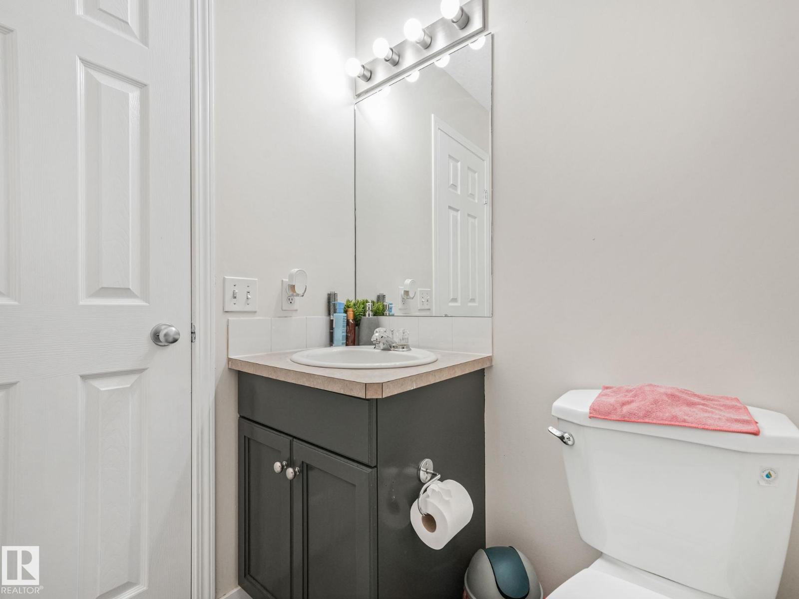 #18 230 Edwards Dr Sw Property Photo 27
