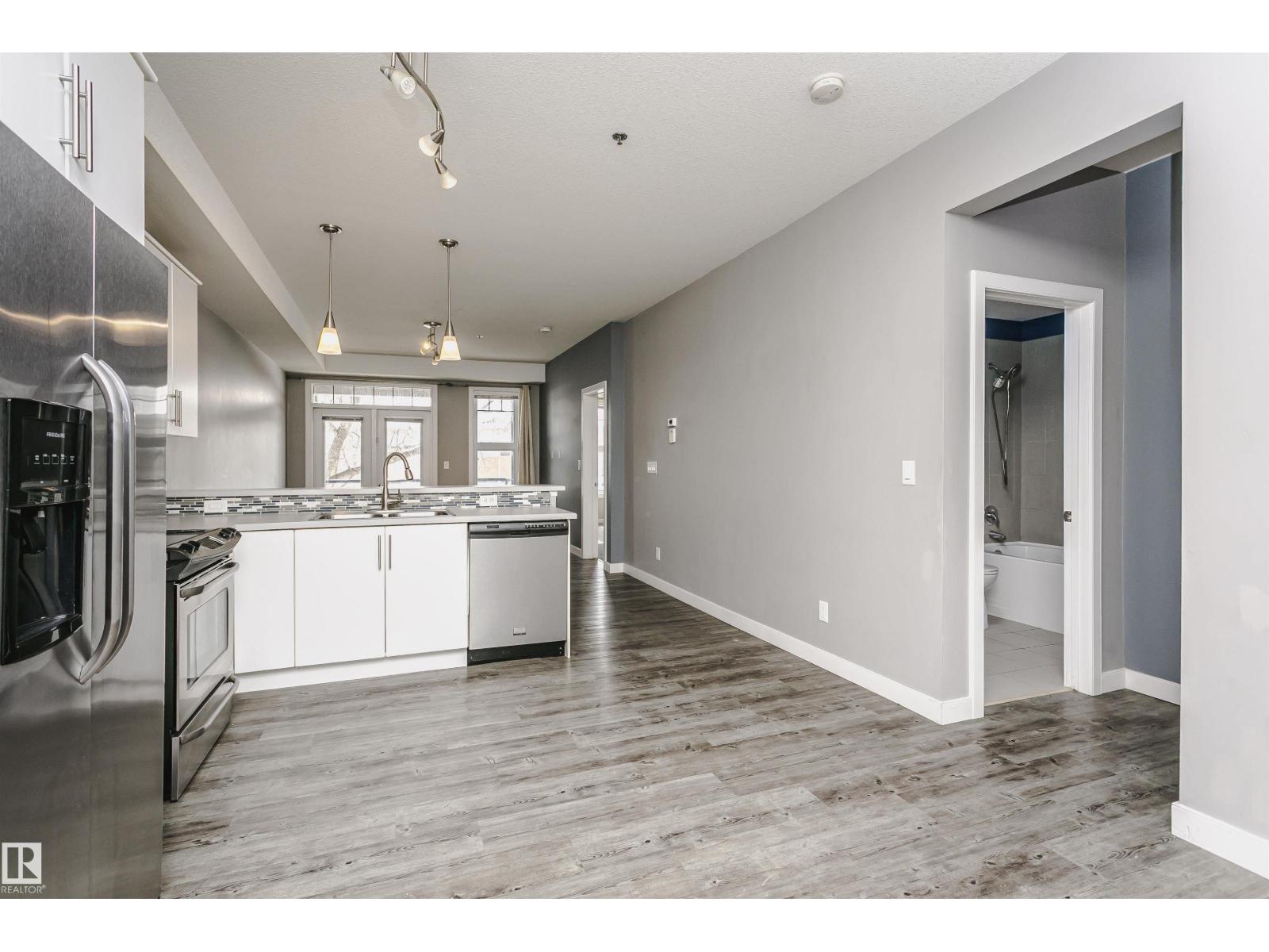 #211 10808 71 Av Nw Property Photo 8