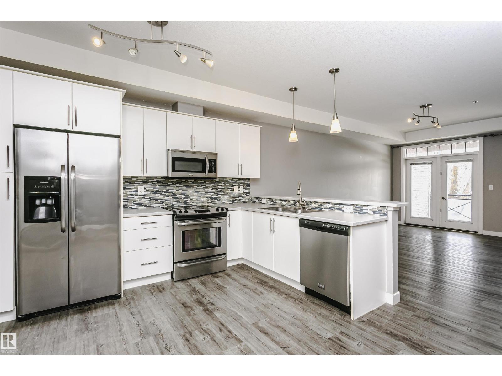 #211 10808 71 Av Nw Property Photo 10