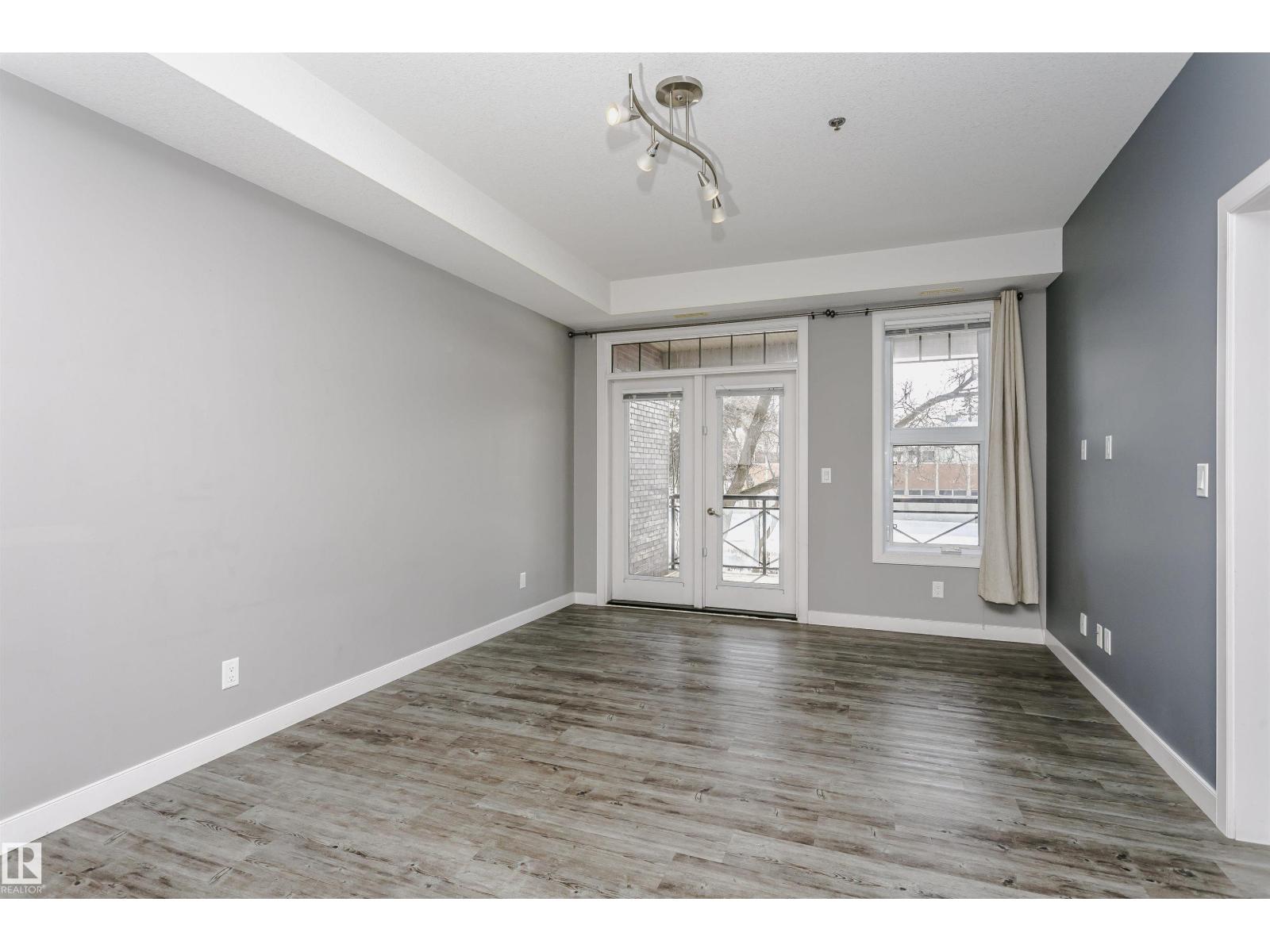 #211 10808 71 Av Nw Property Photo 11