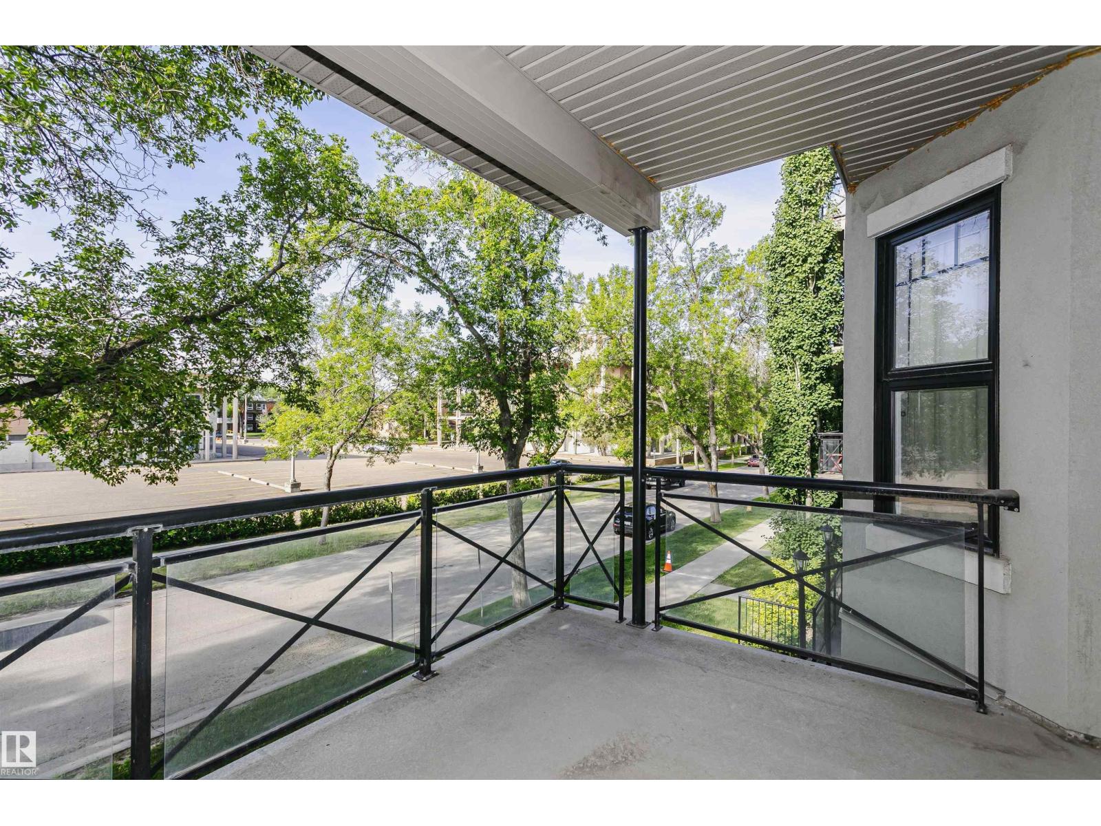 #211 10808 71 Av Nw Property Photo 13