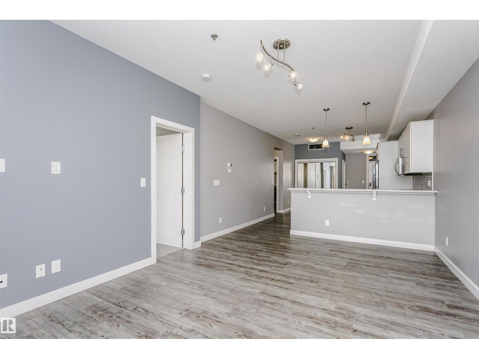 #211 10808 71 Av Nw Property Photo 17