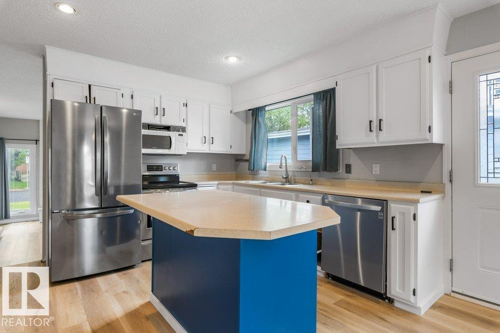 2016 82 St Nw Property Photo 3