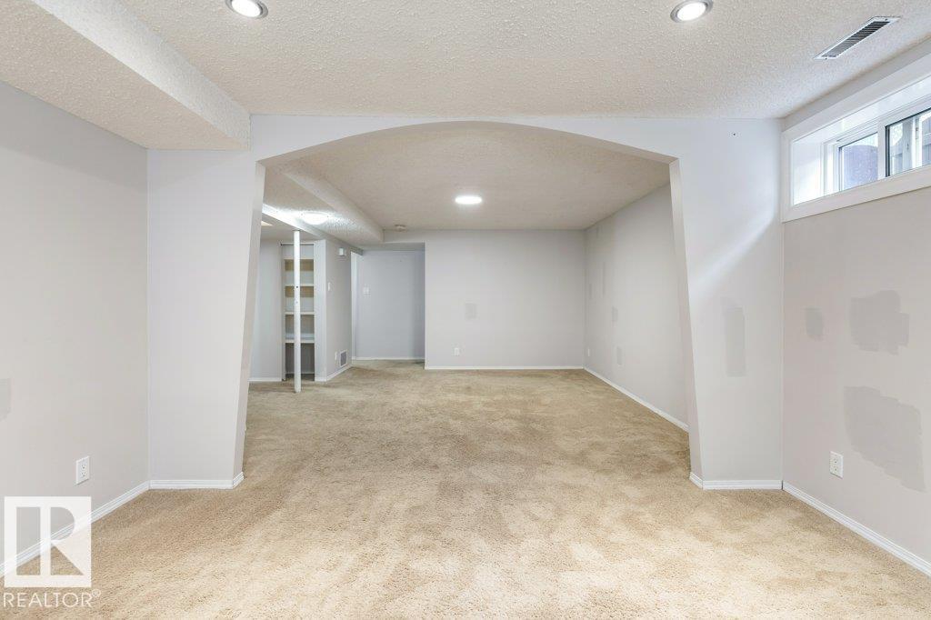 2016 82 St Nw Property Photo 34