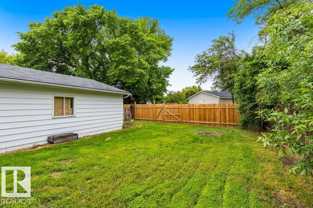 2016 82 St Nw Property Photo 57