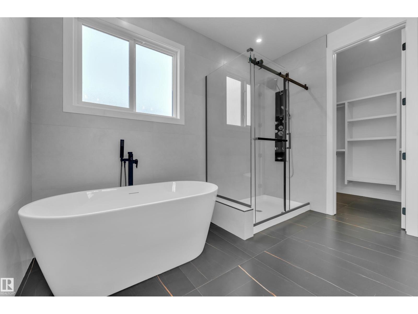501 Creekside Ba Property Photo 10
