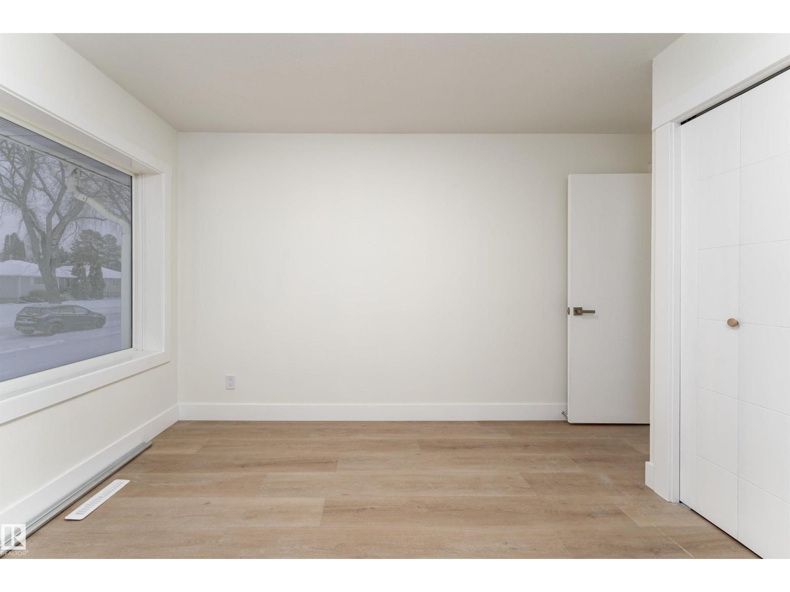 12220 51 St Nw Property Photo 14