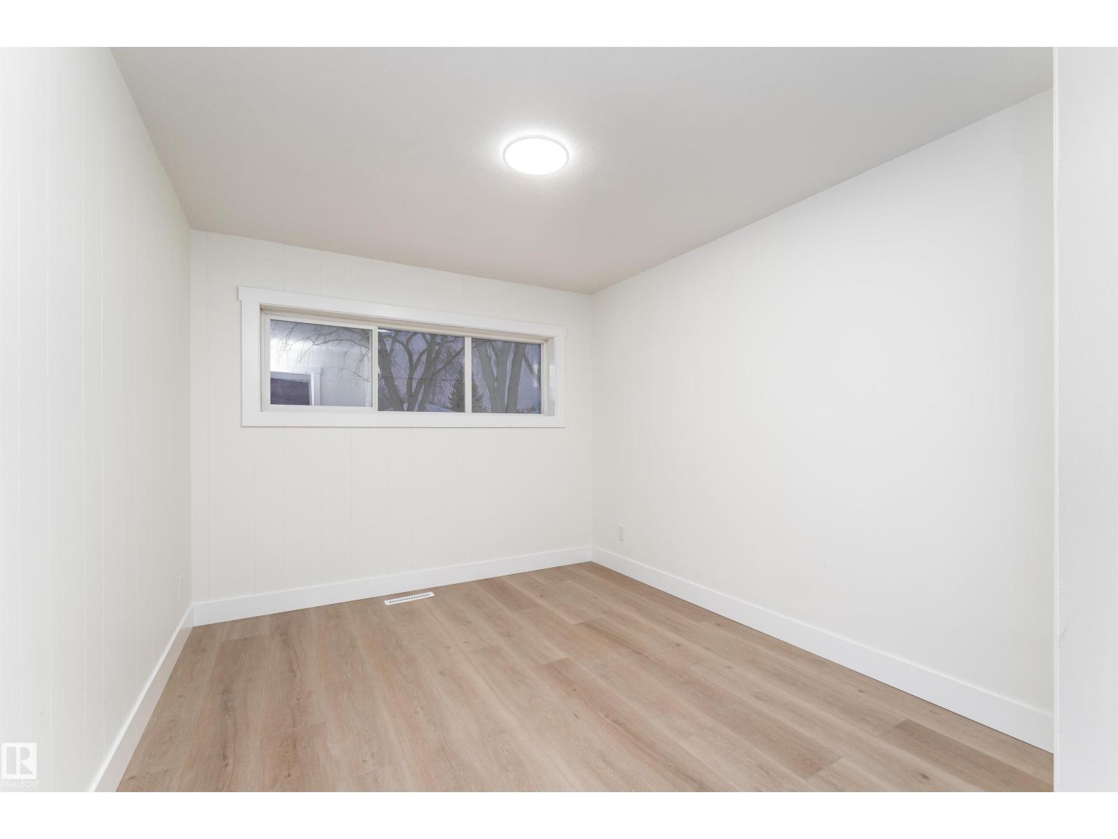 12220 51 St Nw Property Photo 17