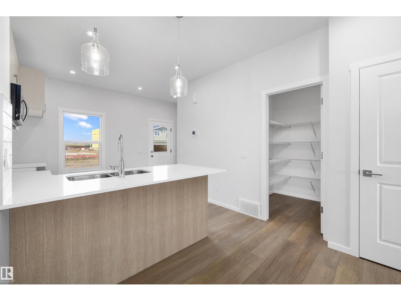 15656 3 St Ne Property Photo 12