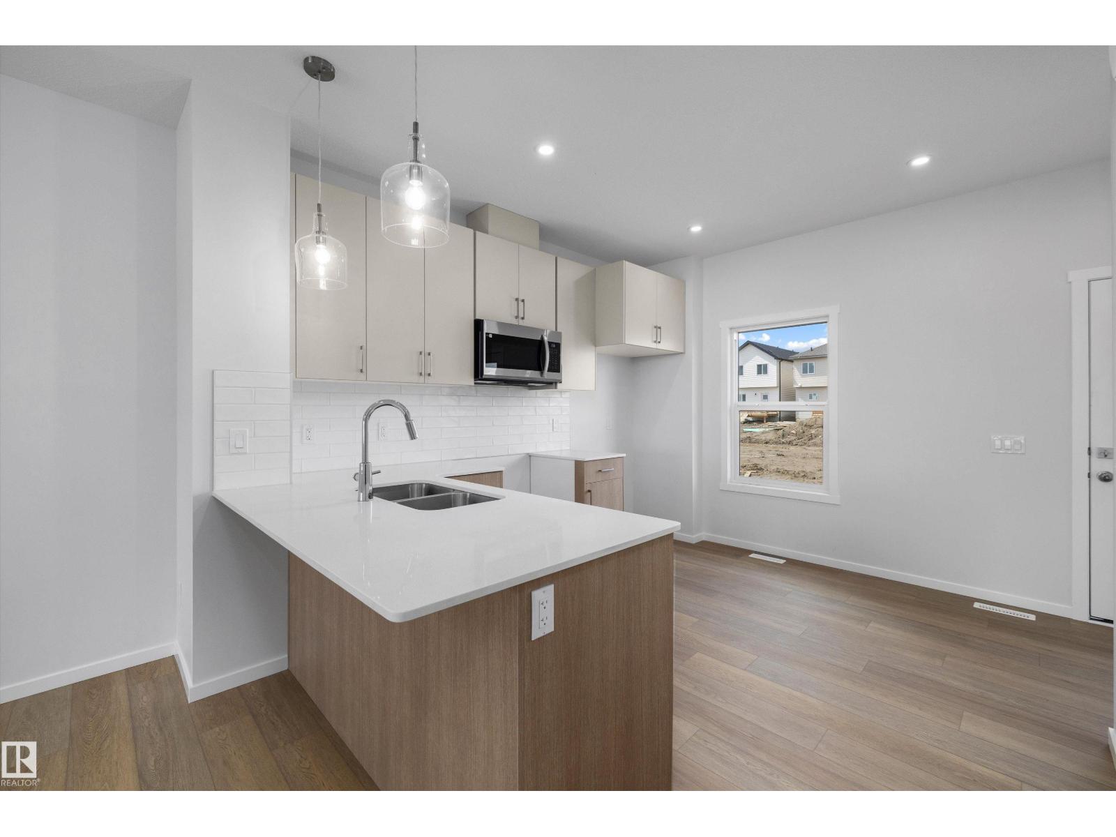 15656 3 St Ne Property Photo 14